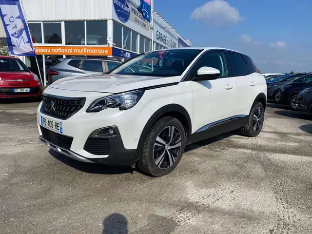 Peugeot 3008 1.2i  S\u0026S - 130   Allure