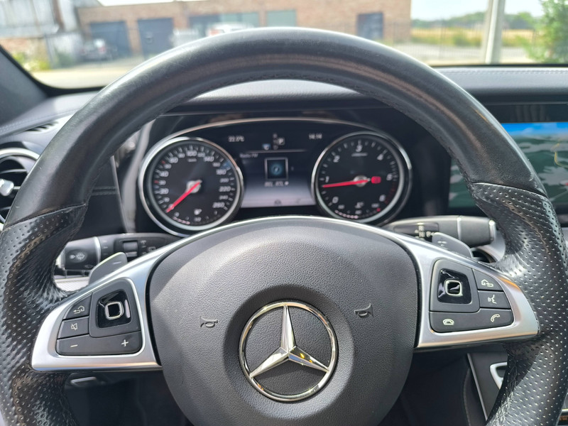 Mercedes-Benz E 220 d BOITE AUTO 9 G-TRONIC PACK AMG TOIT PANO FULL OPTIONS — photo 15
