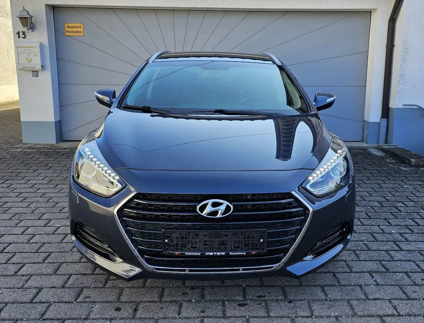 Hyundai i40 cw blue Family + Kamera Navi 4xSitzhzg LED Gri - 2