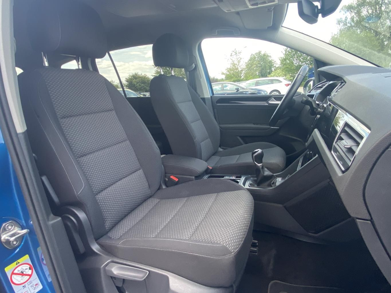 Volkswagen Touran 1.5 TSI COMFORTLINE FAMILY-PAKET+APP-CONN — photo 15