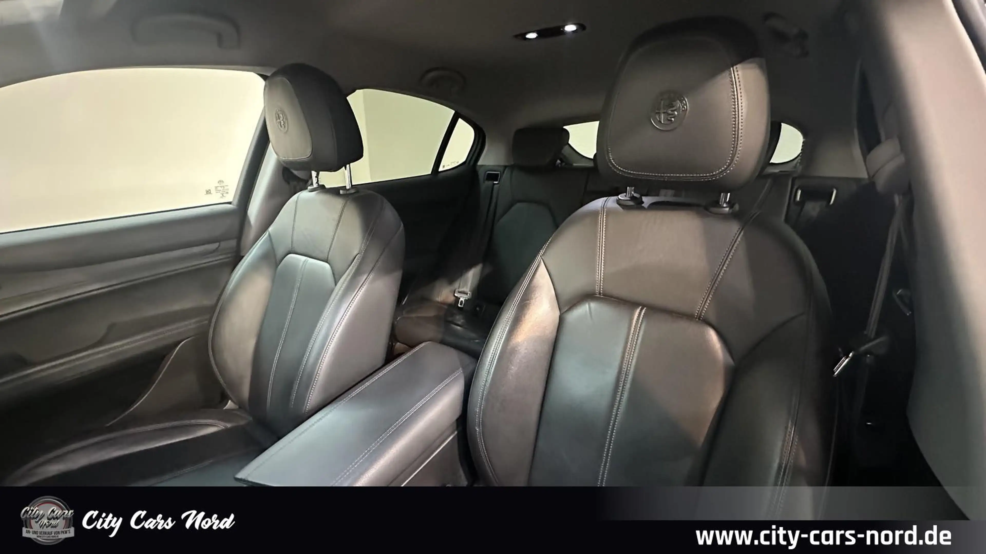 Alfa Romeo Stelvio Super Q4 LEDER+BI.XENON+KAM+KEYLESS — photo 14