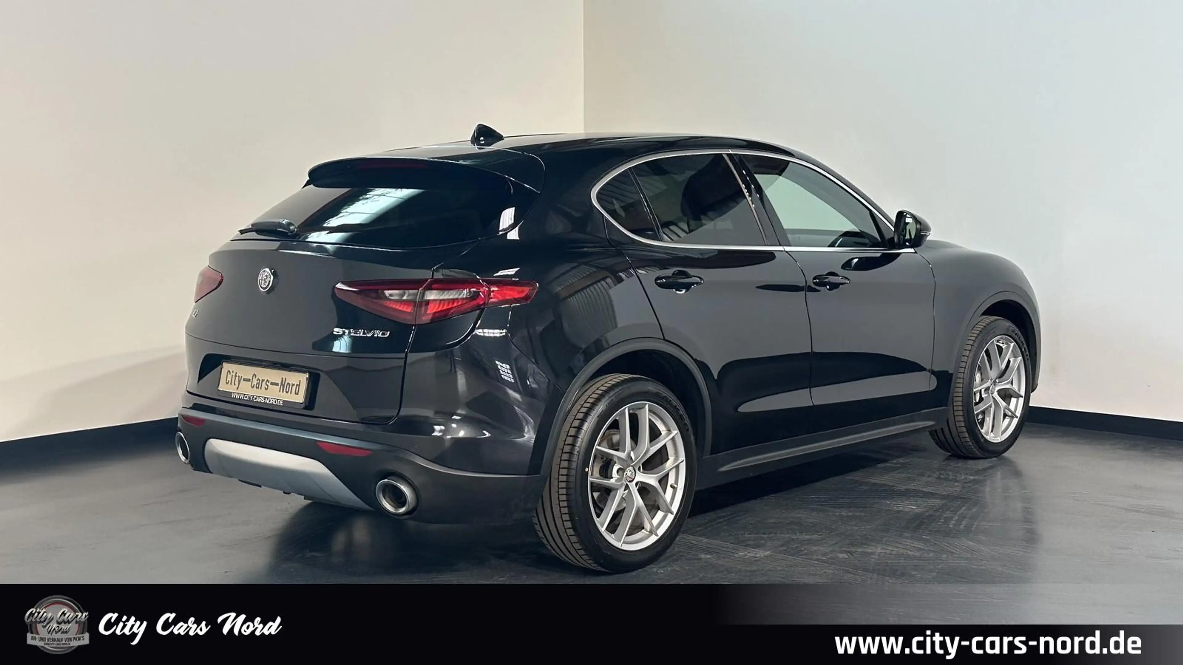Alfa Romeo Stelvio Super Q4 LEDER+BI.XENON+KAM+KEYLESS — photo 5