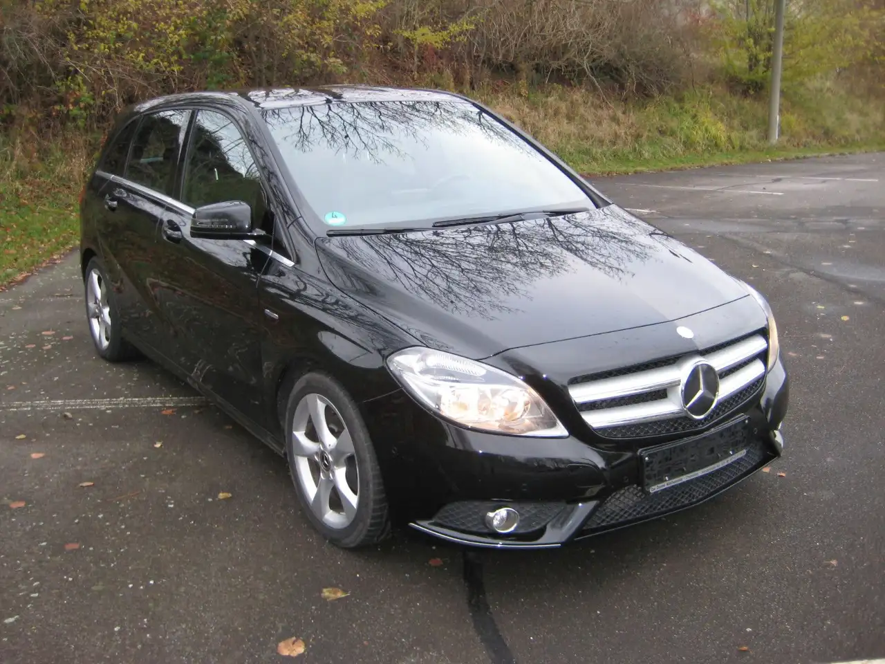 Mercedes-Benz B 180