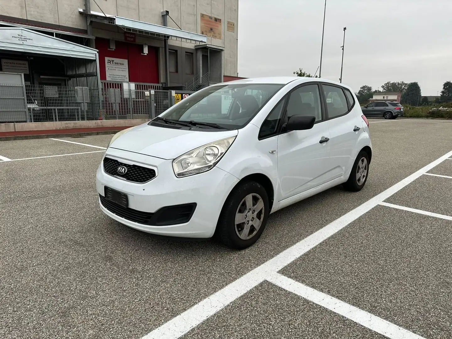 Kia Venga Venga 1.4 Active eco Gpl SOLO PER ESPORTAZIONE Bianco - 2