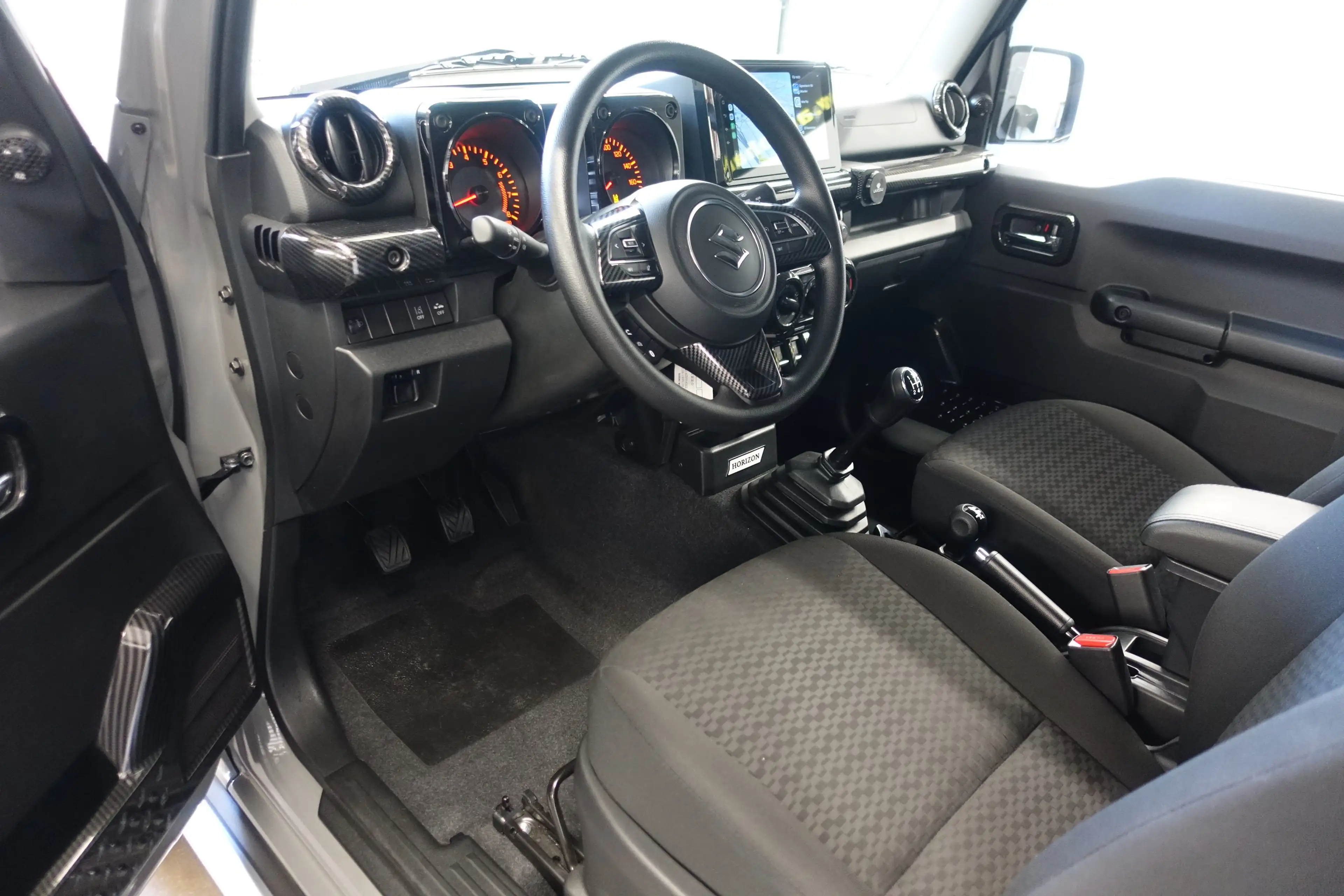 Suzuki Jimny 1.5 ALLGRIP N1 HORIZON SONDERMODELL — photo 6