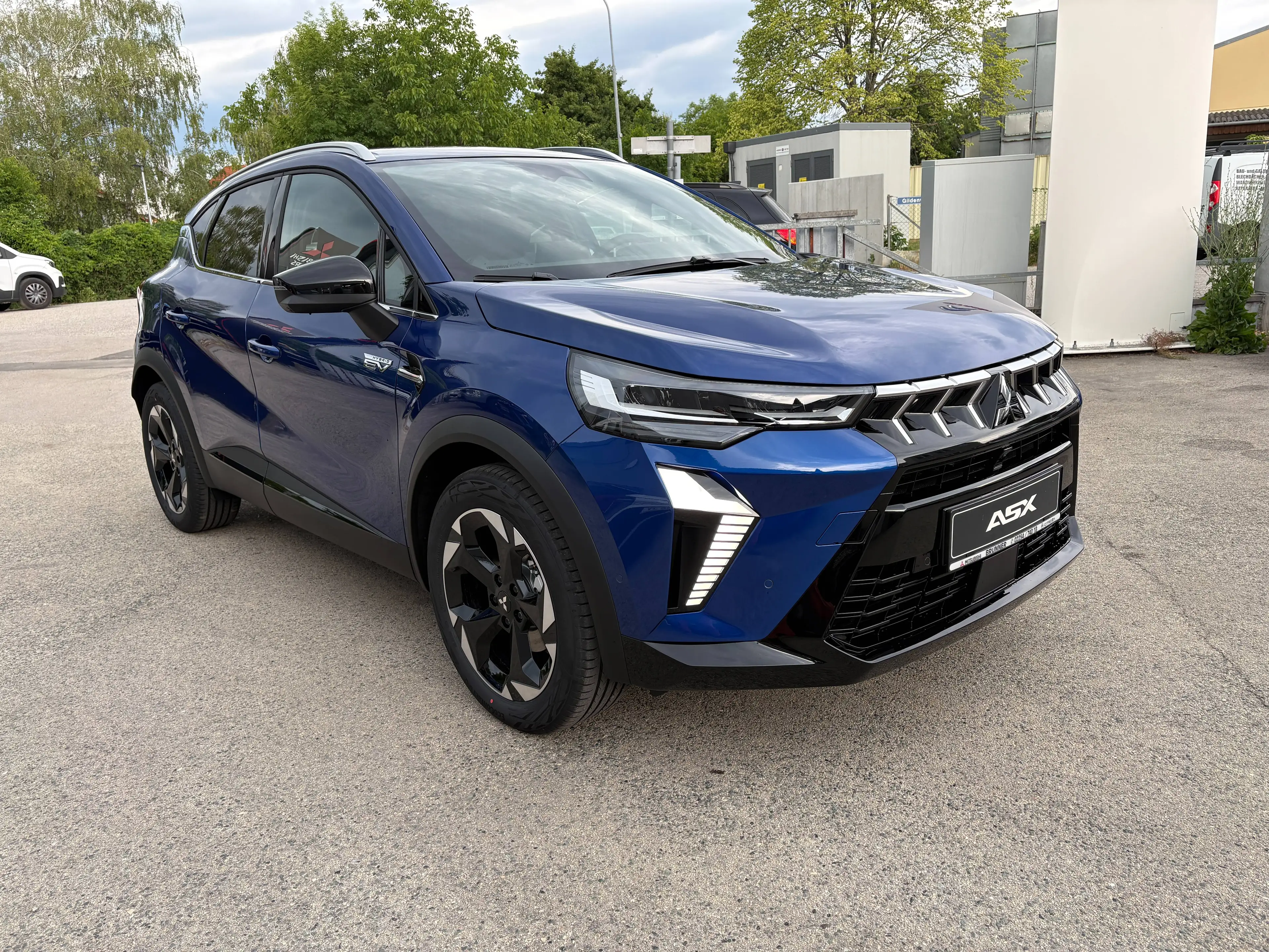 Mitsubishi ASX 1,8 HEV Intense Aut./incl. Winterräder