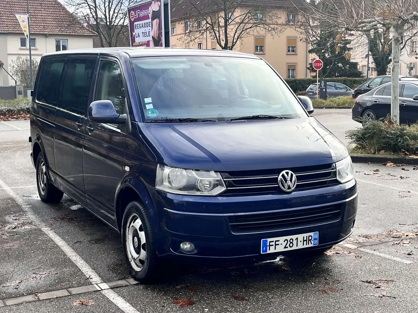 Volkswagen T6 Caravelle Bleu - 2
