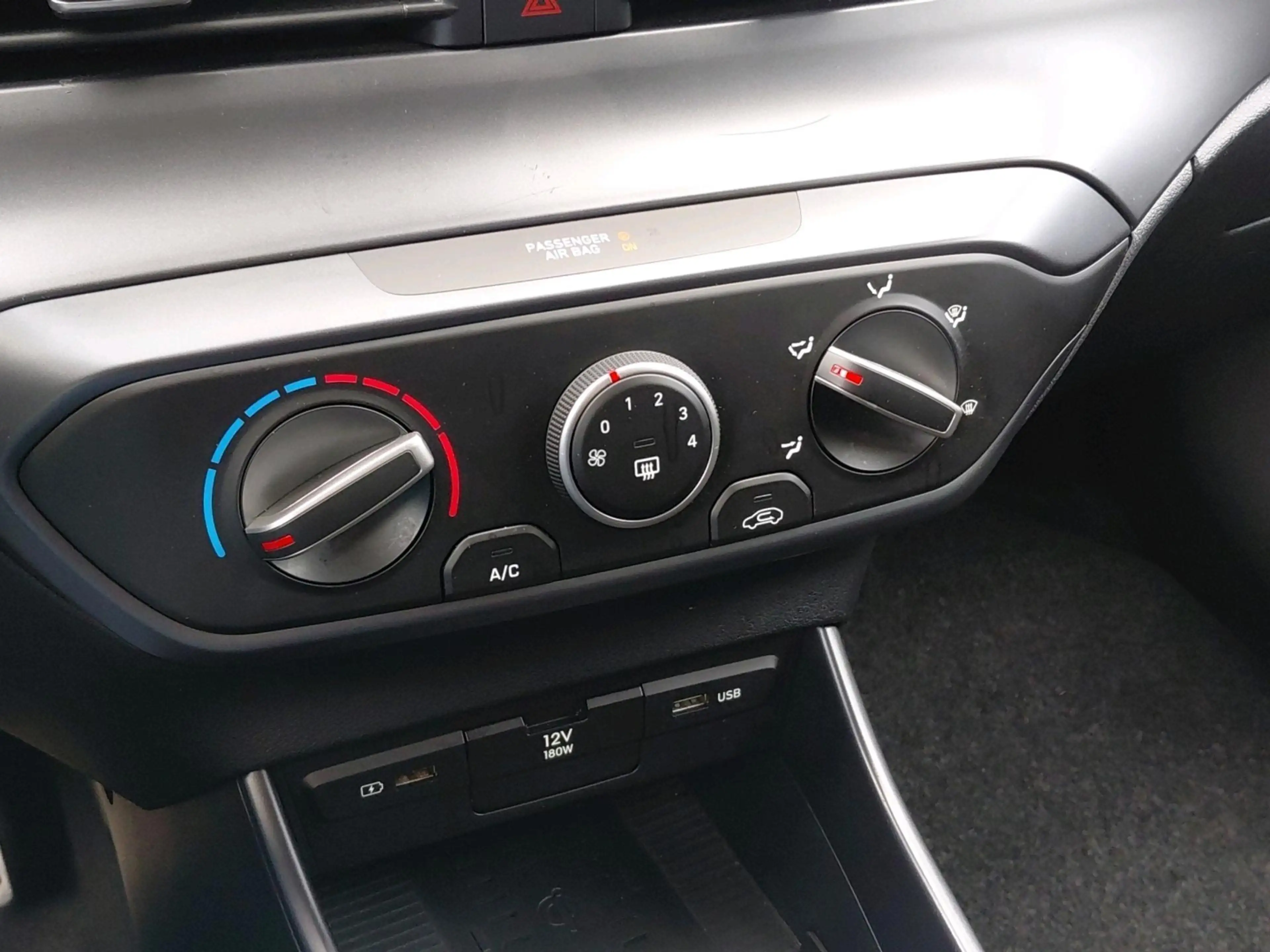 Hyundai BAYON 1.0 T-GDI Comfort | Achterbank in delen neerklapba — photo 15