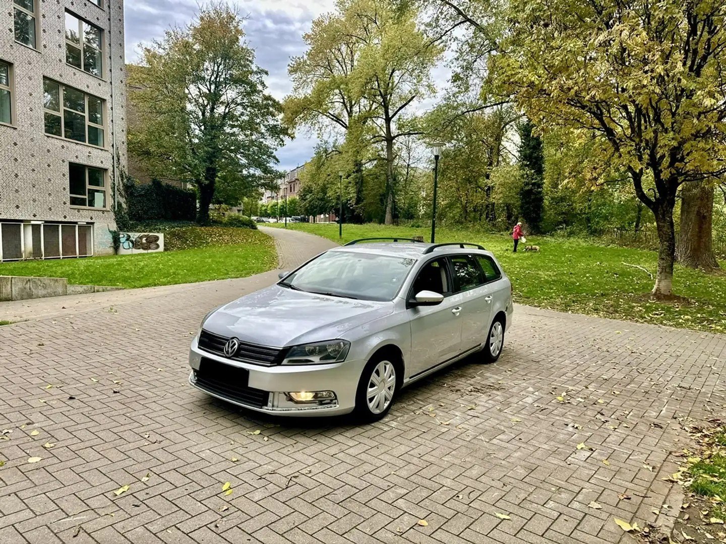 Volkswagen Passat Variant 1.6 CR TDi Comfortline BMT Grijs - 1