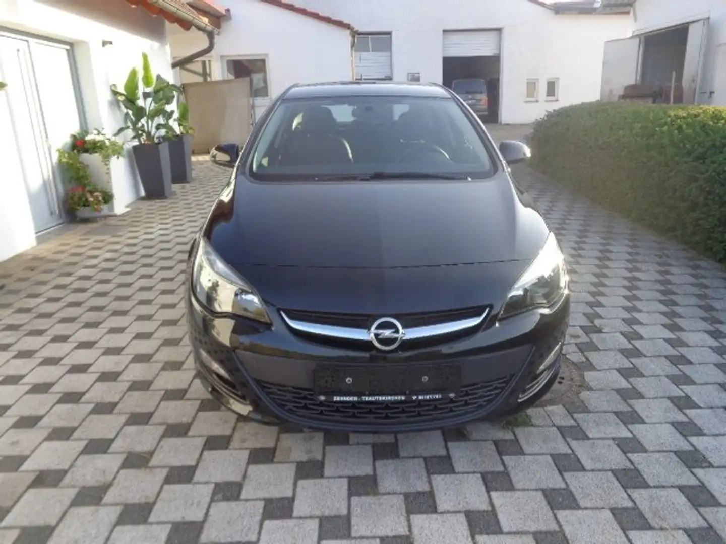 Opel Astra Style Schwarz - 1