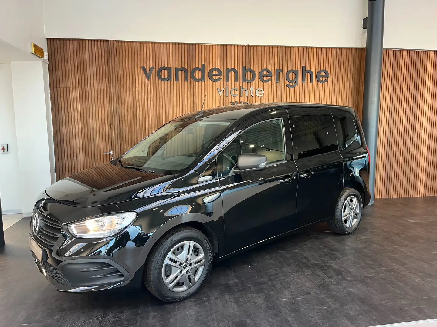 Mercedes-Benz Citan tourer pro navi pts 5 zitplaatsen - als nieuw! Negro - 1