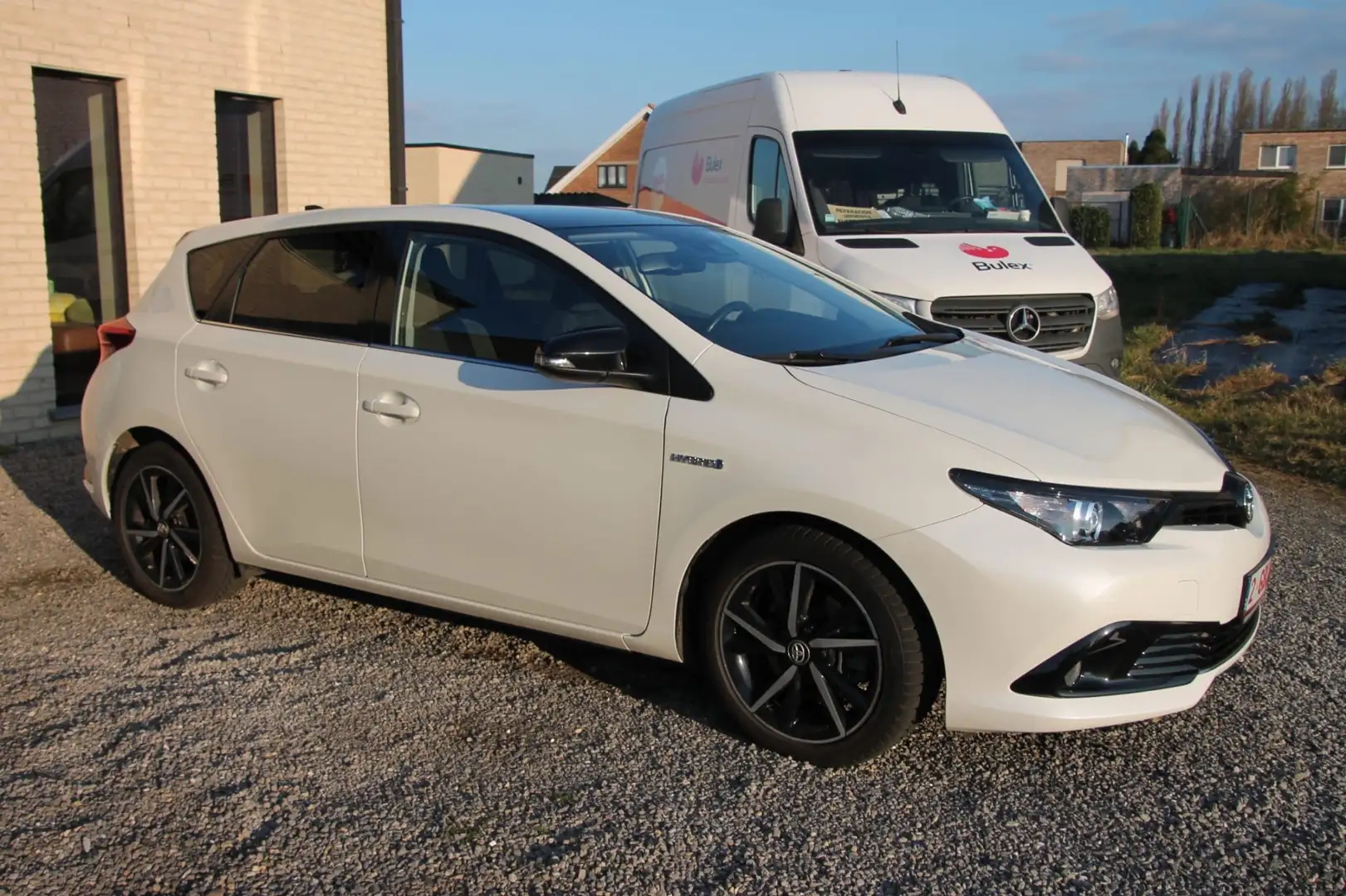 Toyota Auris SW 1.8i HSD Black Edition E-CVT - 1