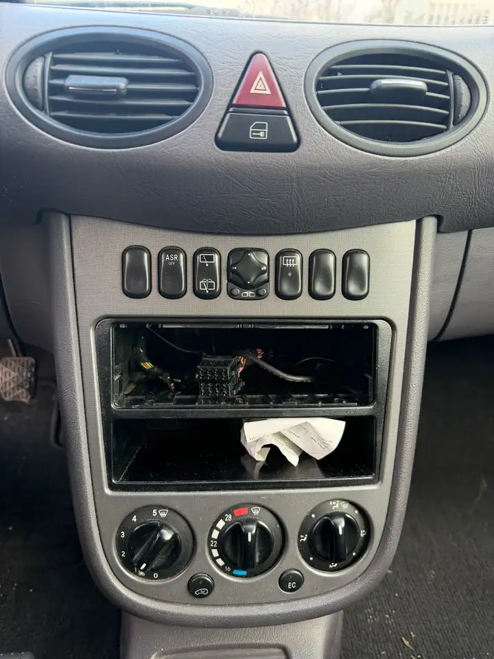 Mercedes-Benz A 140 Tüv 08/26, foto 12