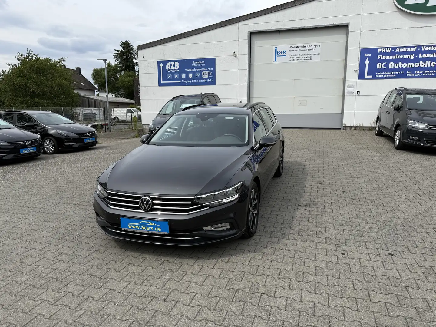 Volkswagen Passat Variant Busin 2,0 TDI SCR Navi LED ACC Kamera SHA AHK PDC Szary - 1
