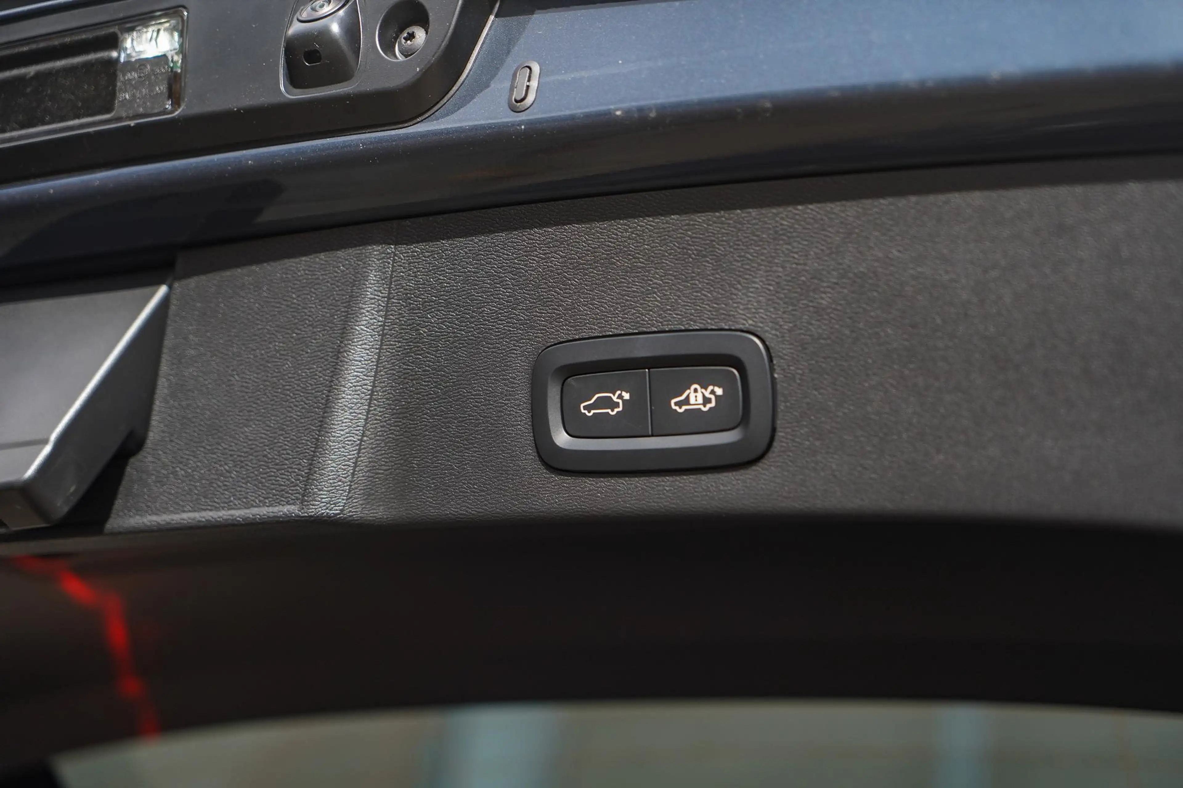 Volvo EX40 Single Motor Extended Range Plus 82 kWh | Company — photo 11