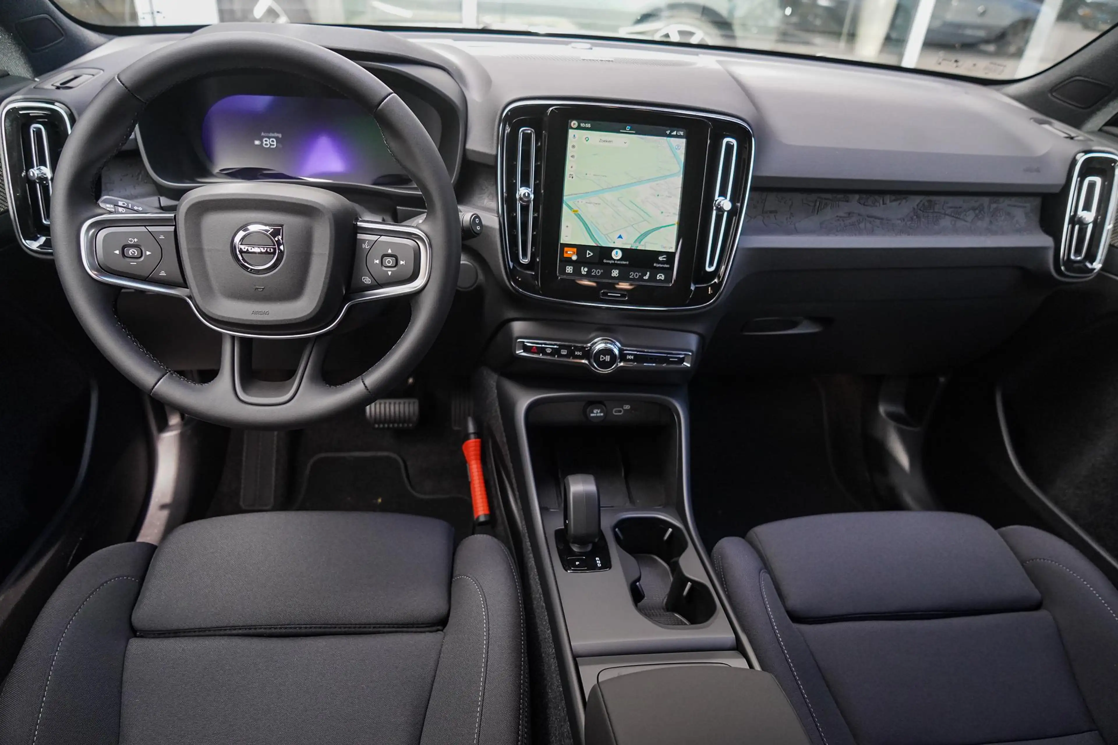 Volvo EX40 Single Motor Extended Range Plus 82 kWh | Company — photo 13