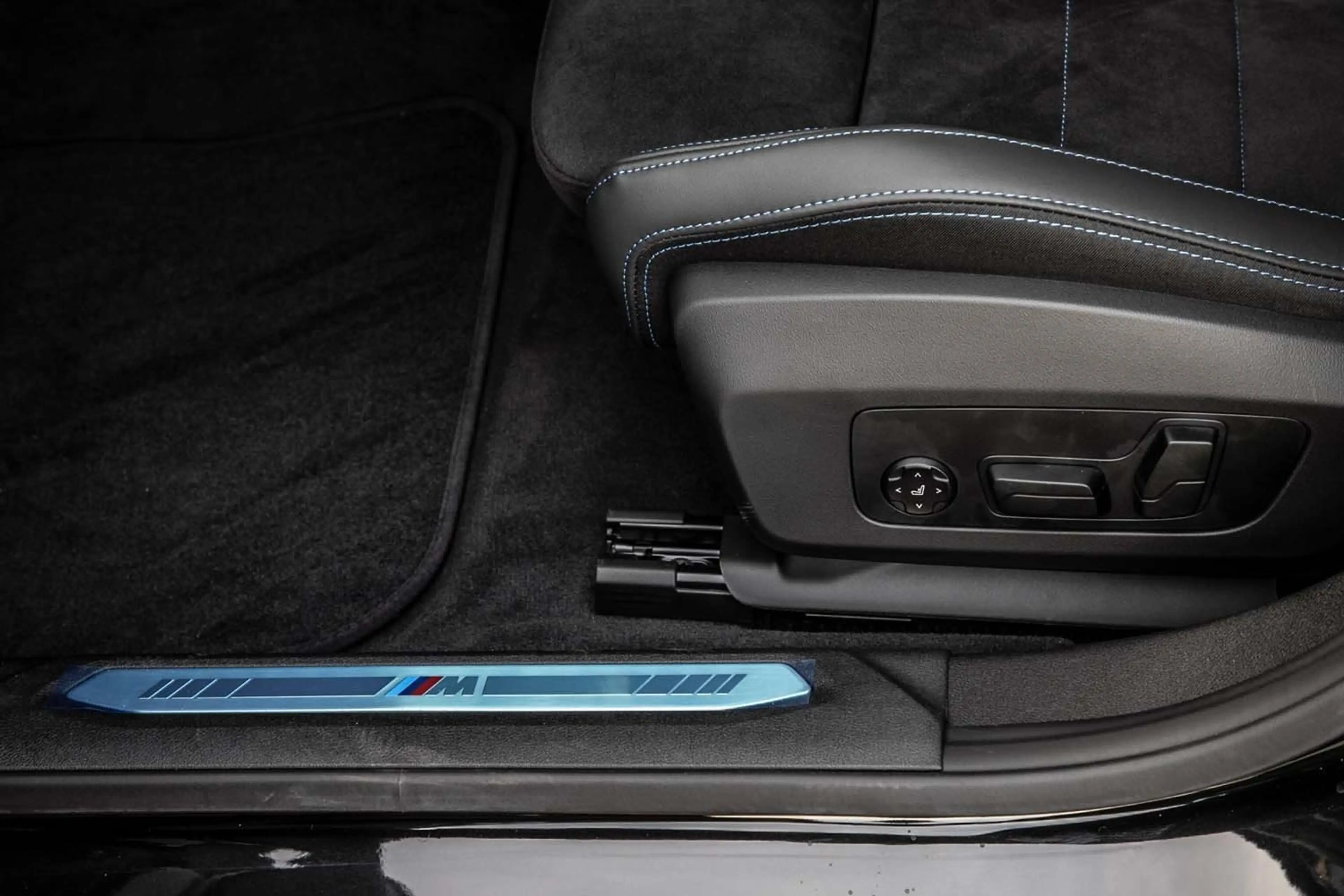 BMW 235 M235i xDrive Gran Coupe M Sport HUD AHK Pano SHZ — photo 12