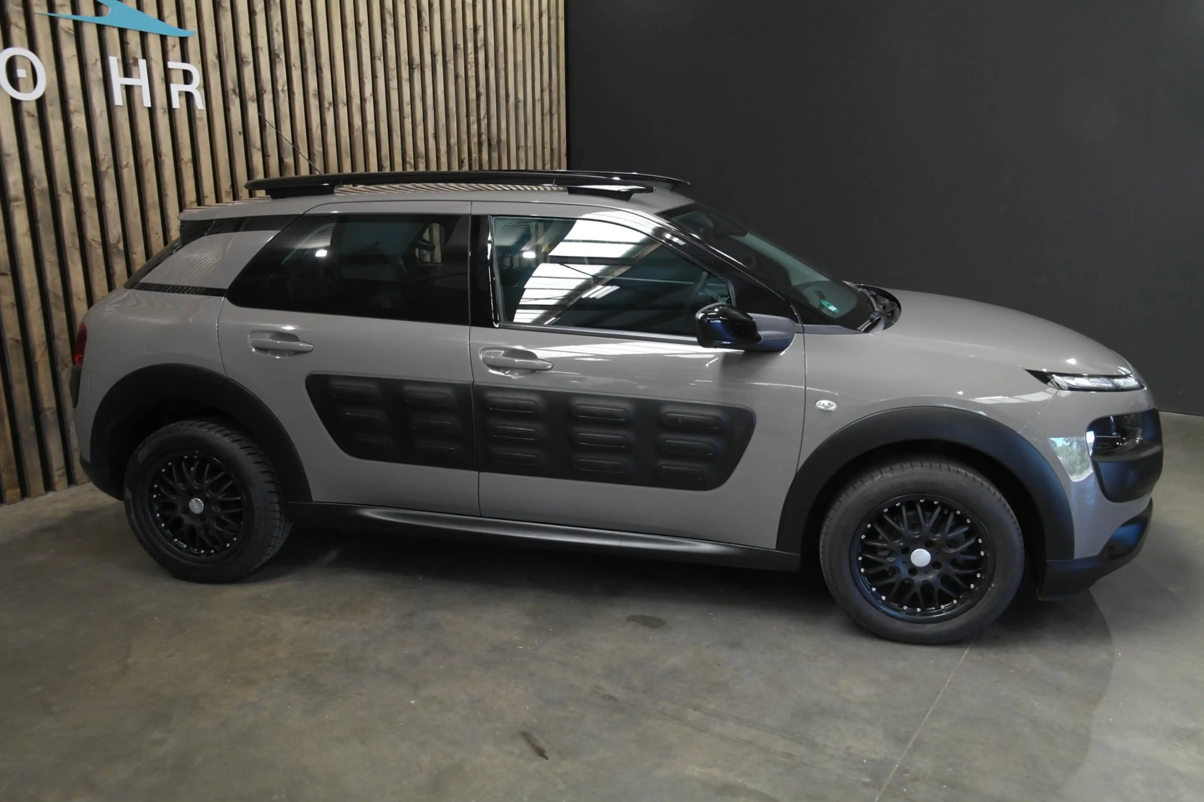 Citroen C4 Cactus 1.2 VTi Achteruitrijcamera Climate Control — photo 7