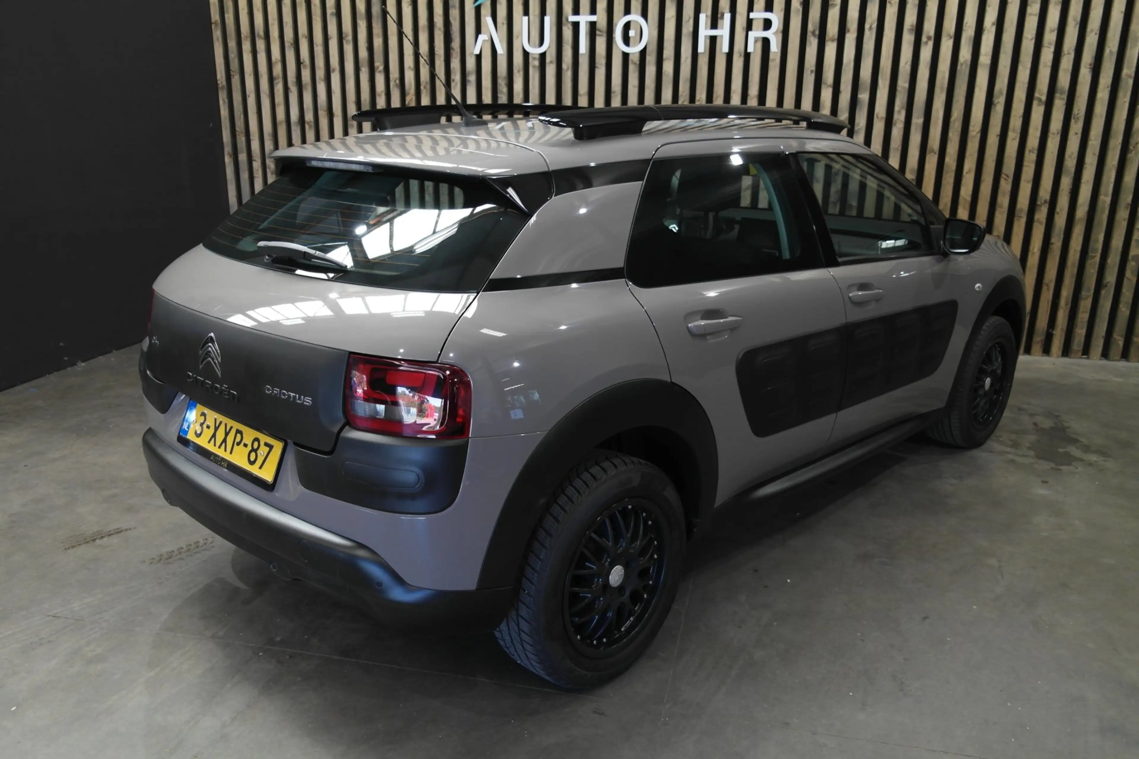 Citroen C4 Cactus 1.2 VTi Achteruitrijcamera Climate Control — photo 8