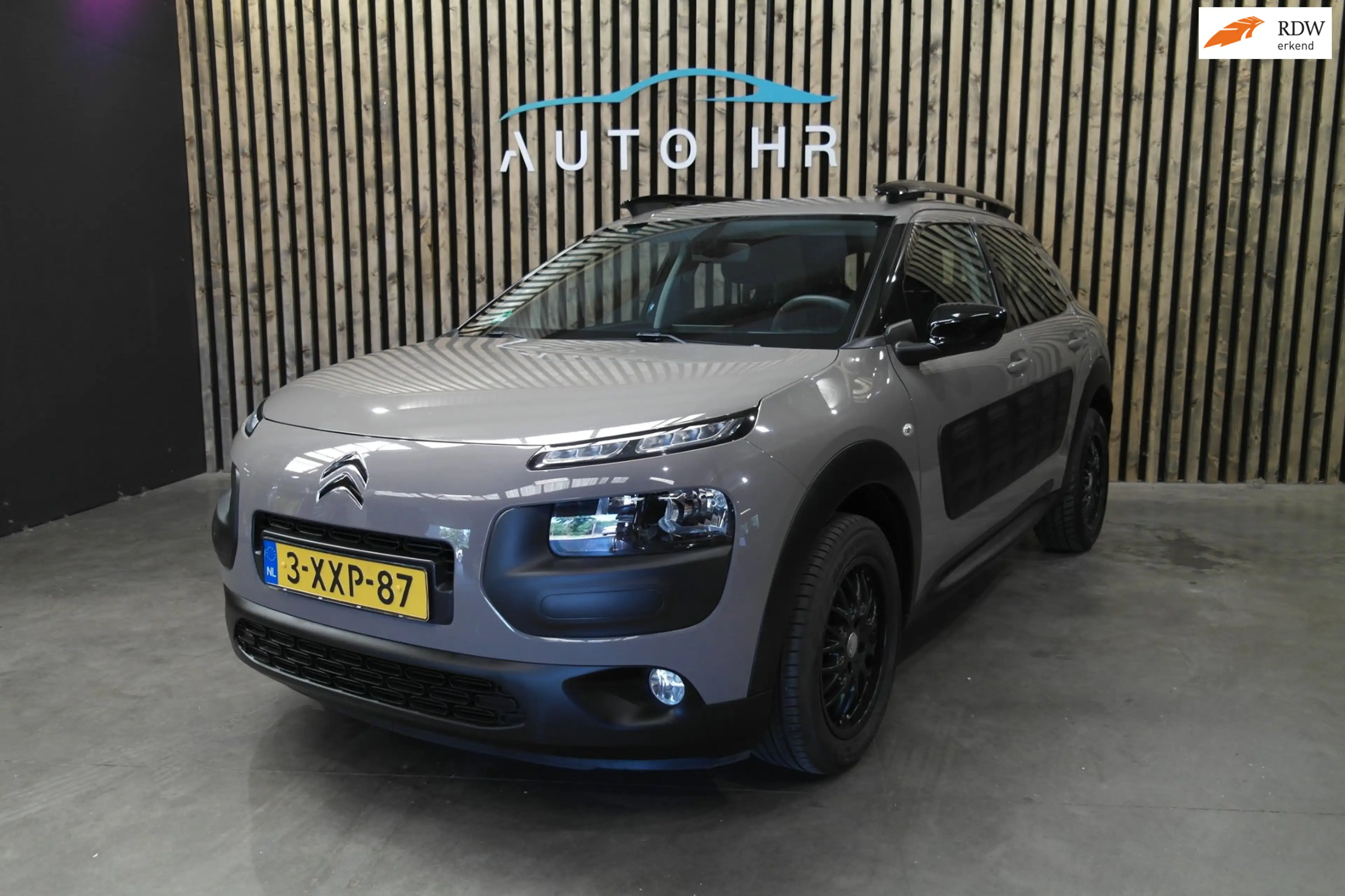 Citroen C4 Cactus 1.2 VTi Achteruitrijcamera Climate Control