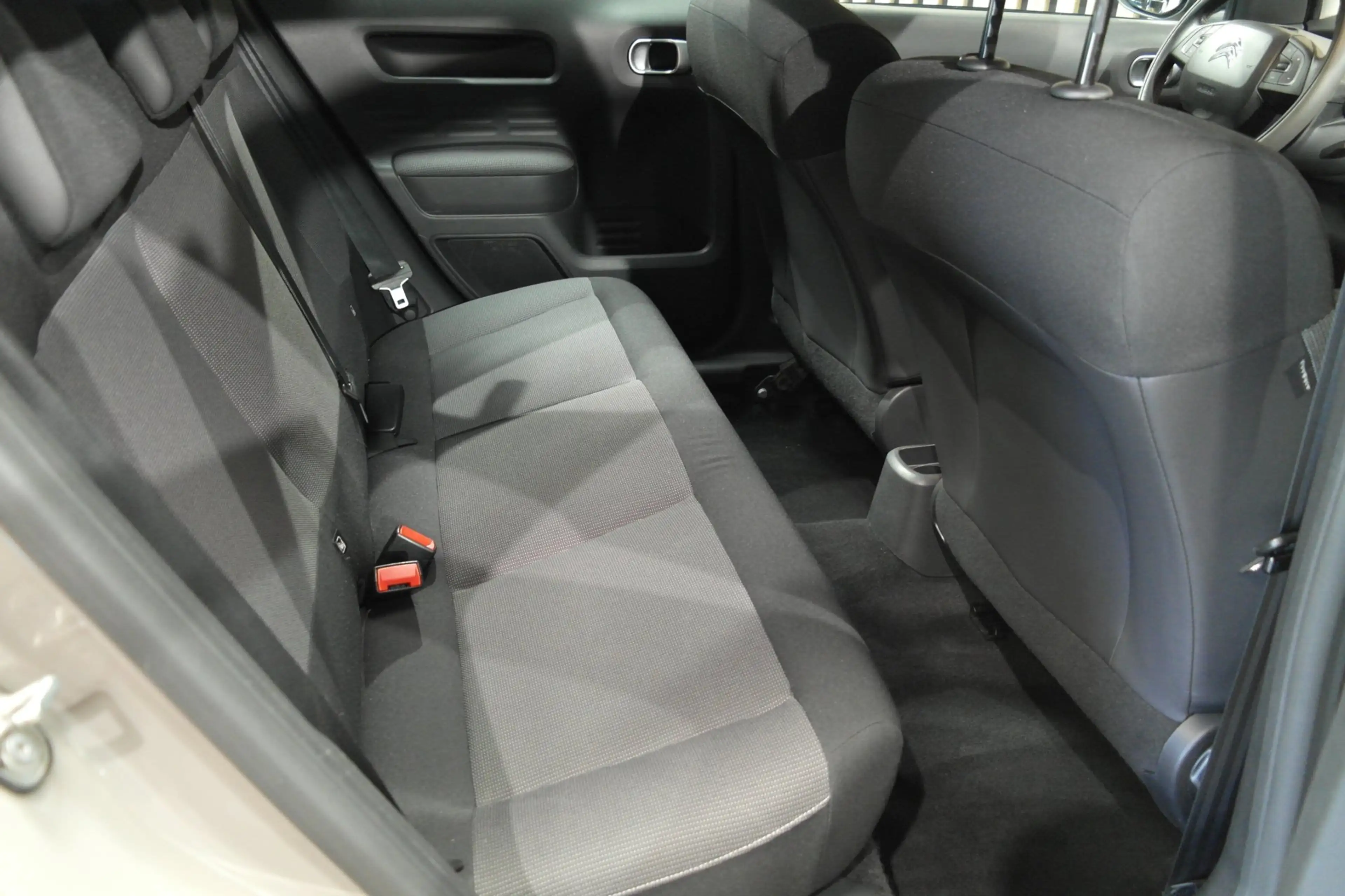 Citroen C4 Cactus 1.2 VTi Achteruitrijcamera Climate Control — photo 12