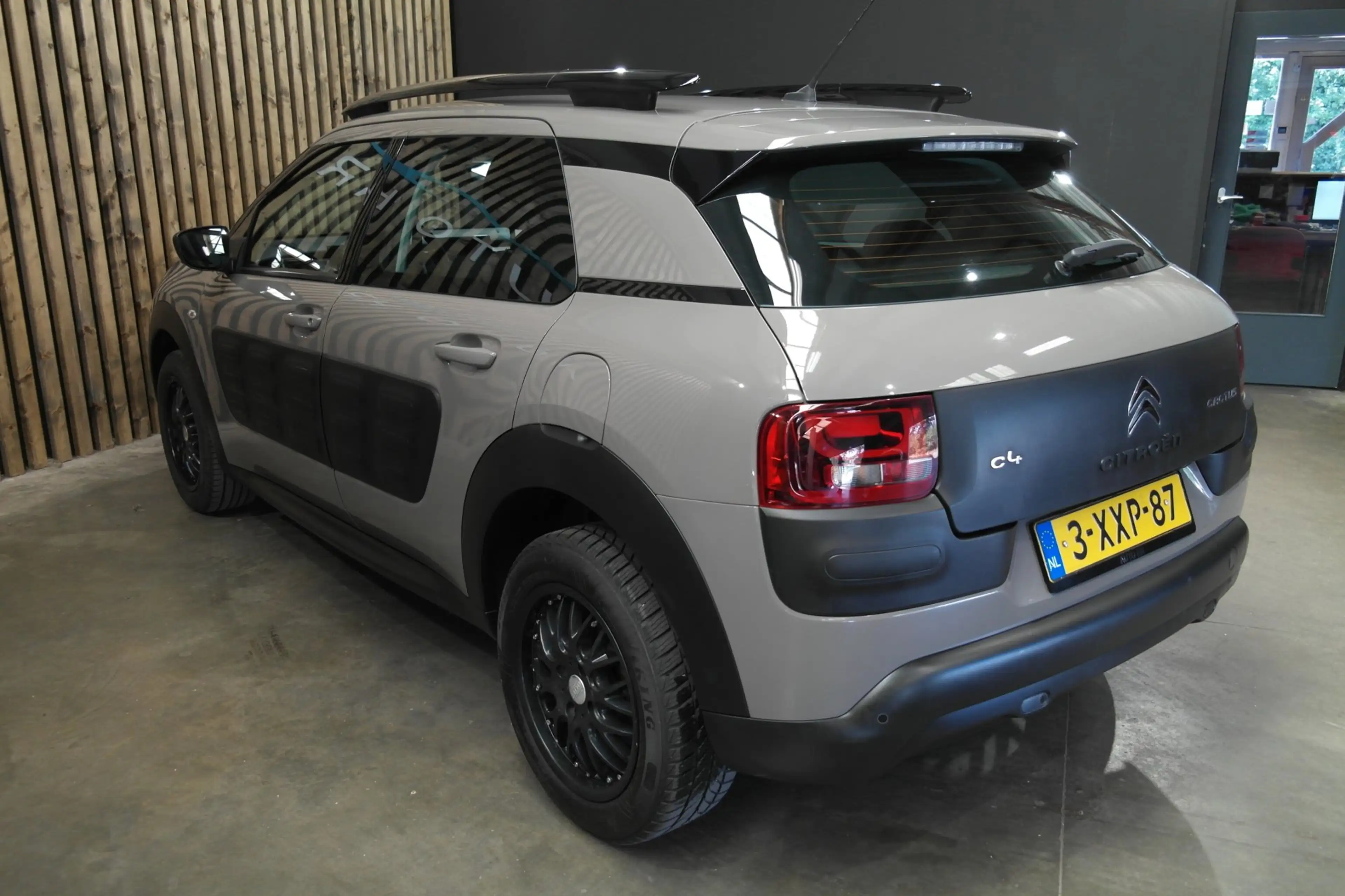Citroen C4 Cactus 1.2 VTi Achteruitrijcamera Climate Control — photo 10