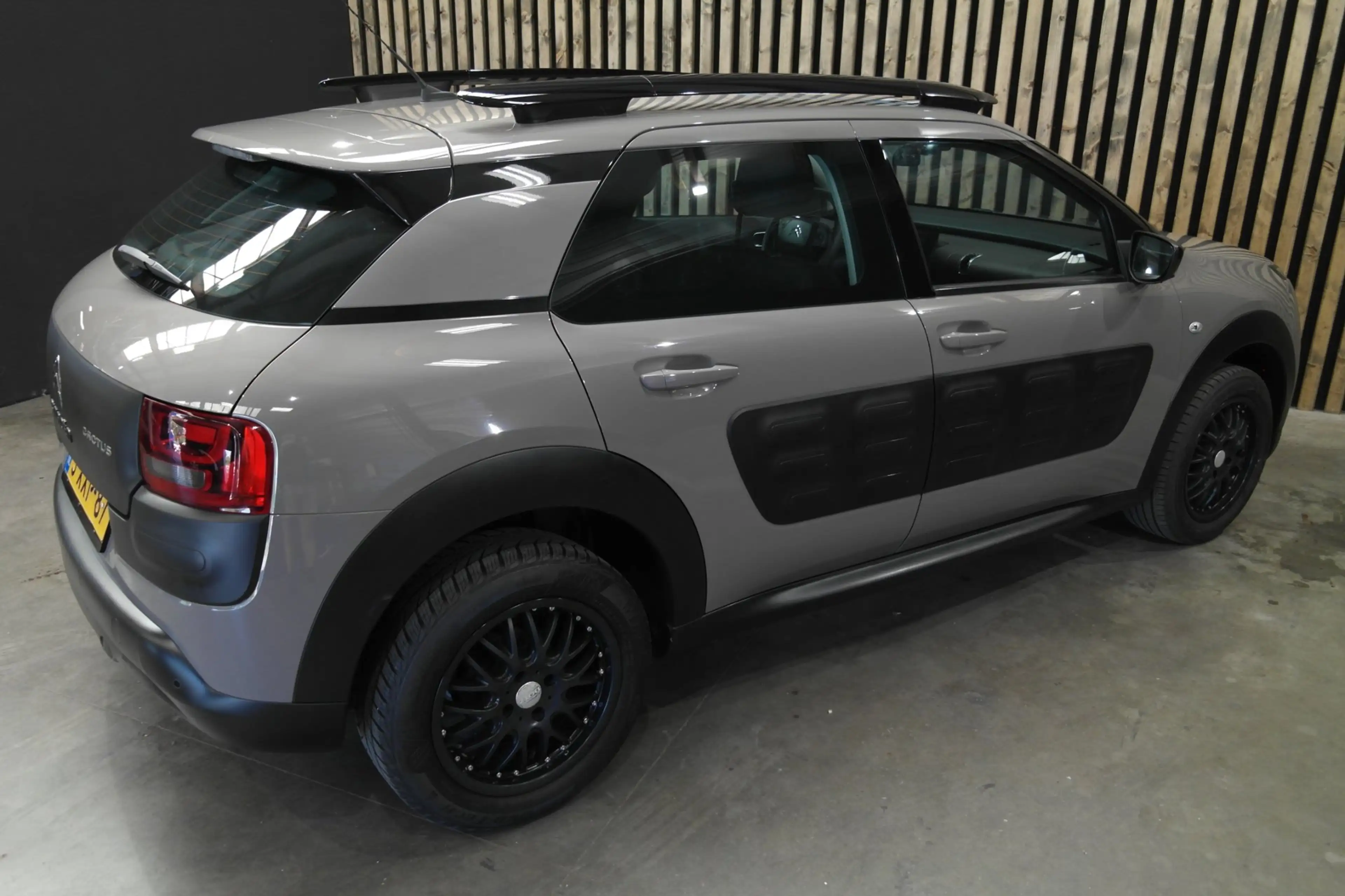 Citroen C4 Cactus 1.2 VTi Achteruitrijcamera Climate Control — photo 13