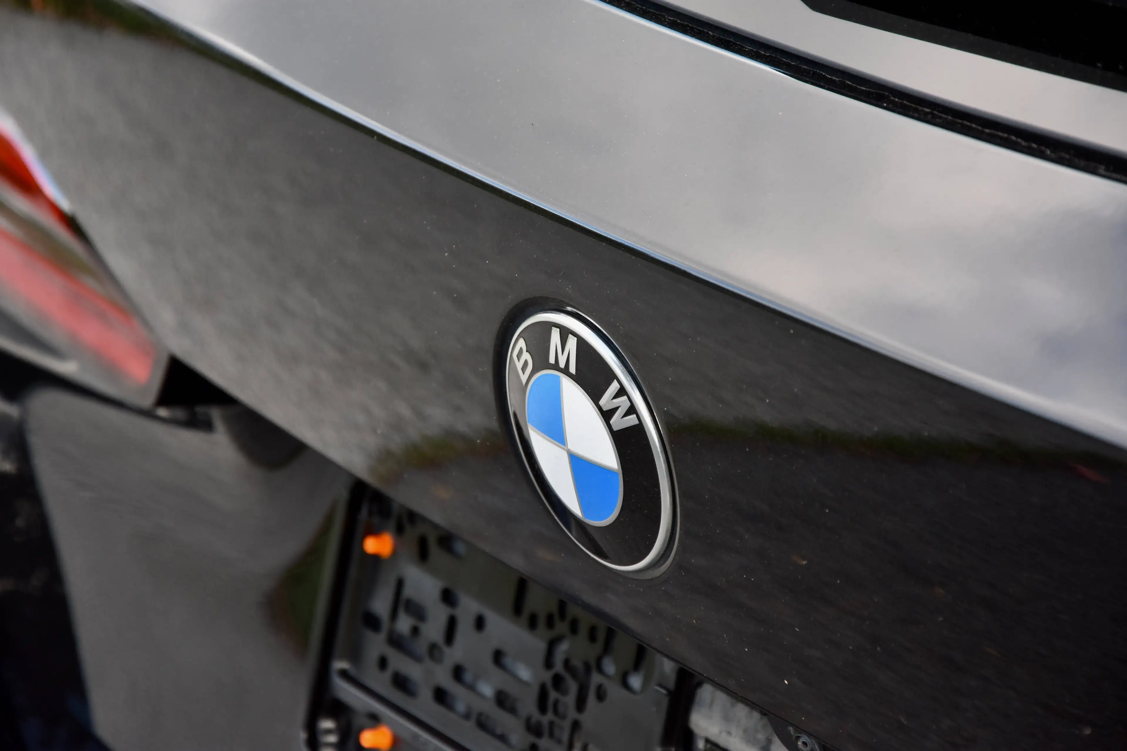 BMW M5 M5 Touring PHEV 4.4 AS — photo 3