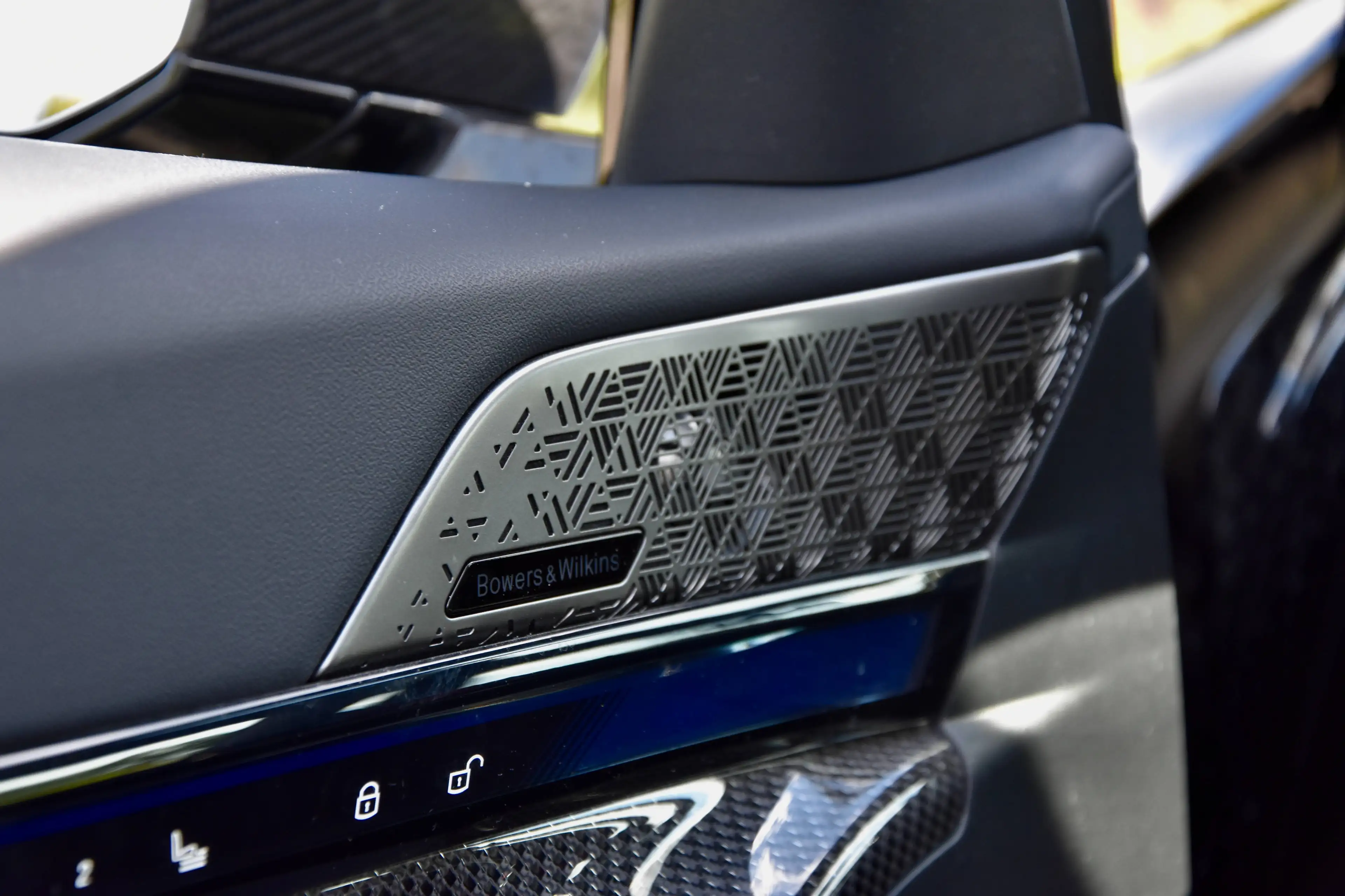 BMW M5 M5 Touring PHEV 4.4 AS — photo 15