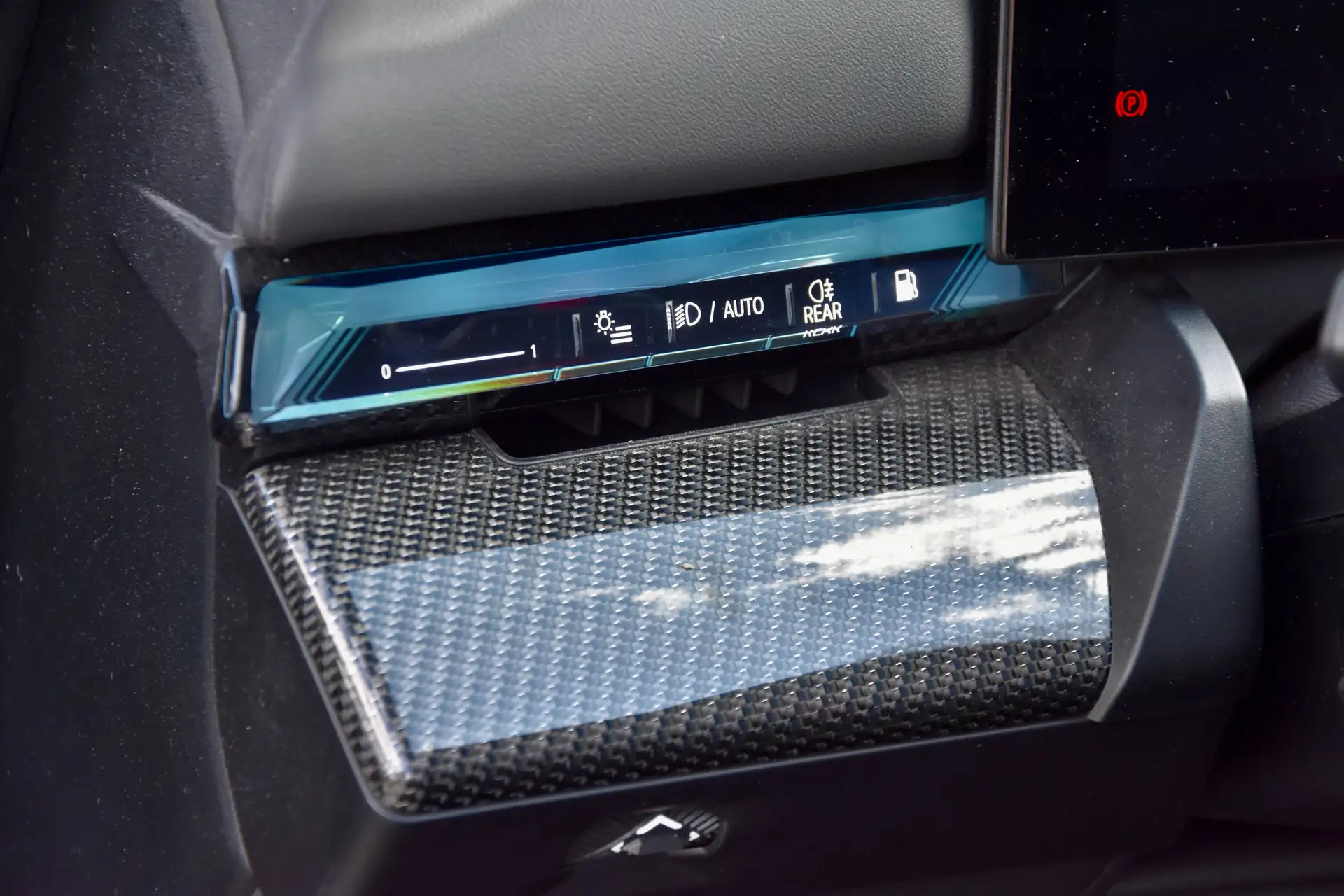 BMW M5 Touring 2025 검정 사진 8