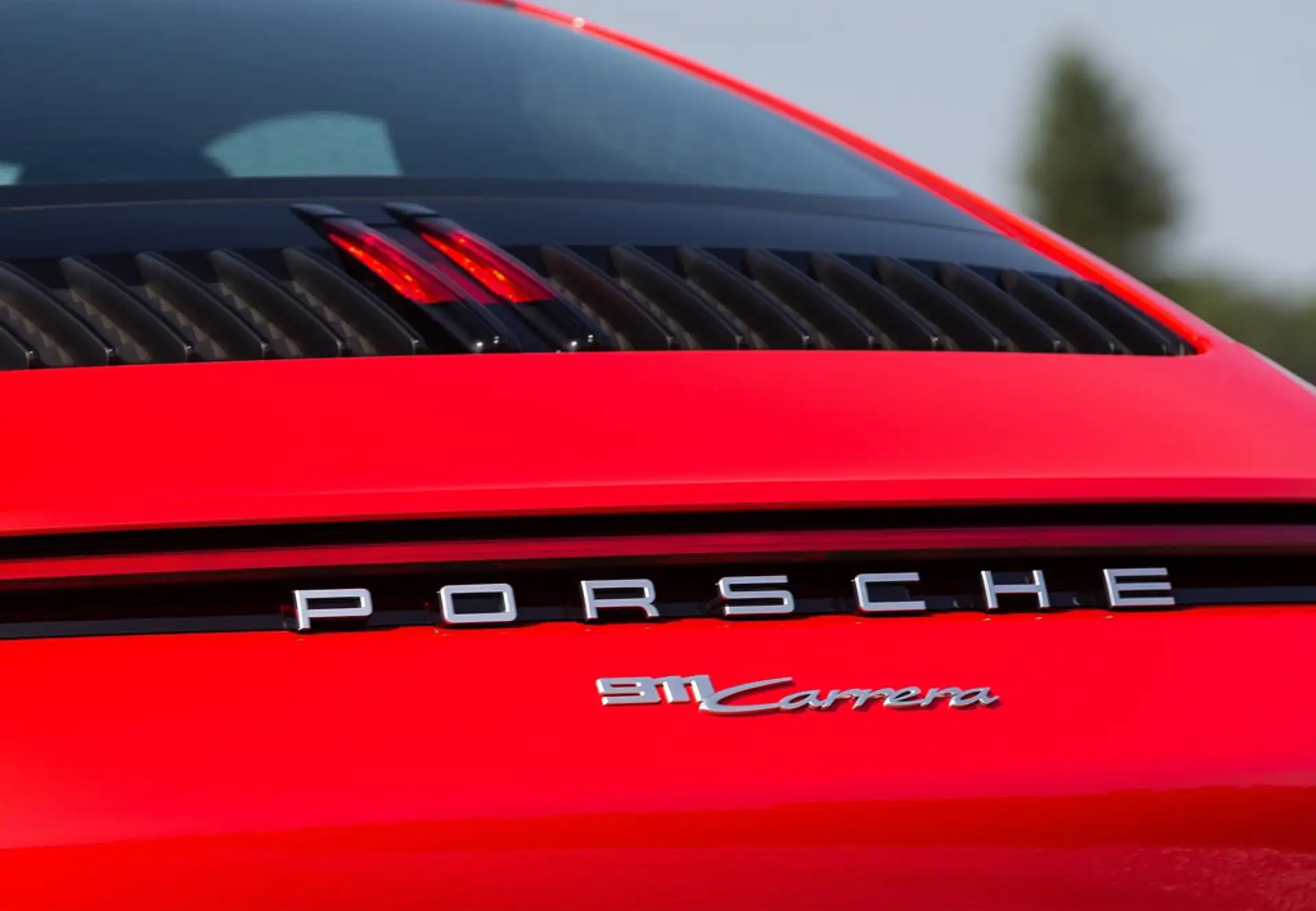 포르쉐 911 Carrera Cabriolet 2026 레드 사진 6