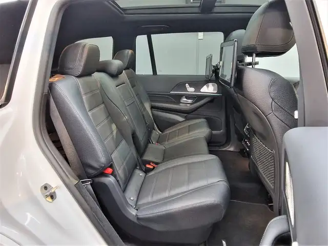 Mercedes-Benz GLS Class view 11