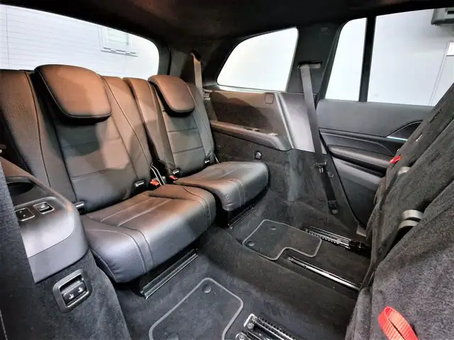 Mercedes-Benz GLS Class view 14