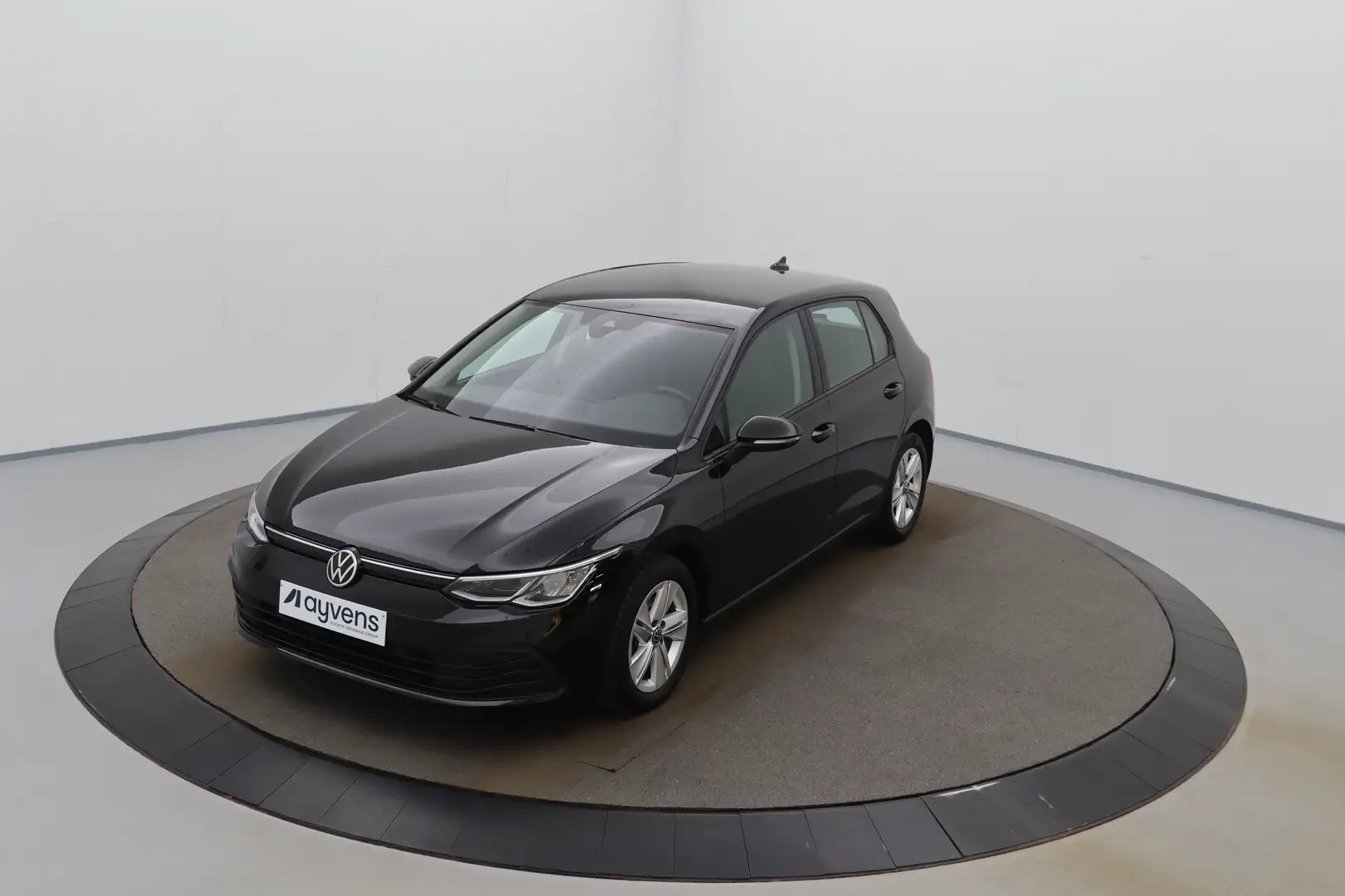Volkswagen Golf 1.5 e-TSI Life DSG LED GPS PDC BLIS ACC Noir - 1