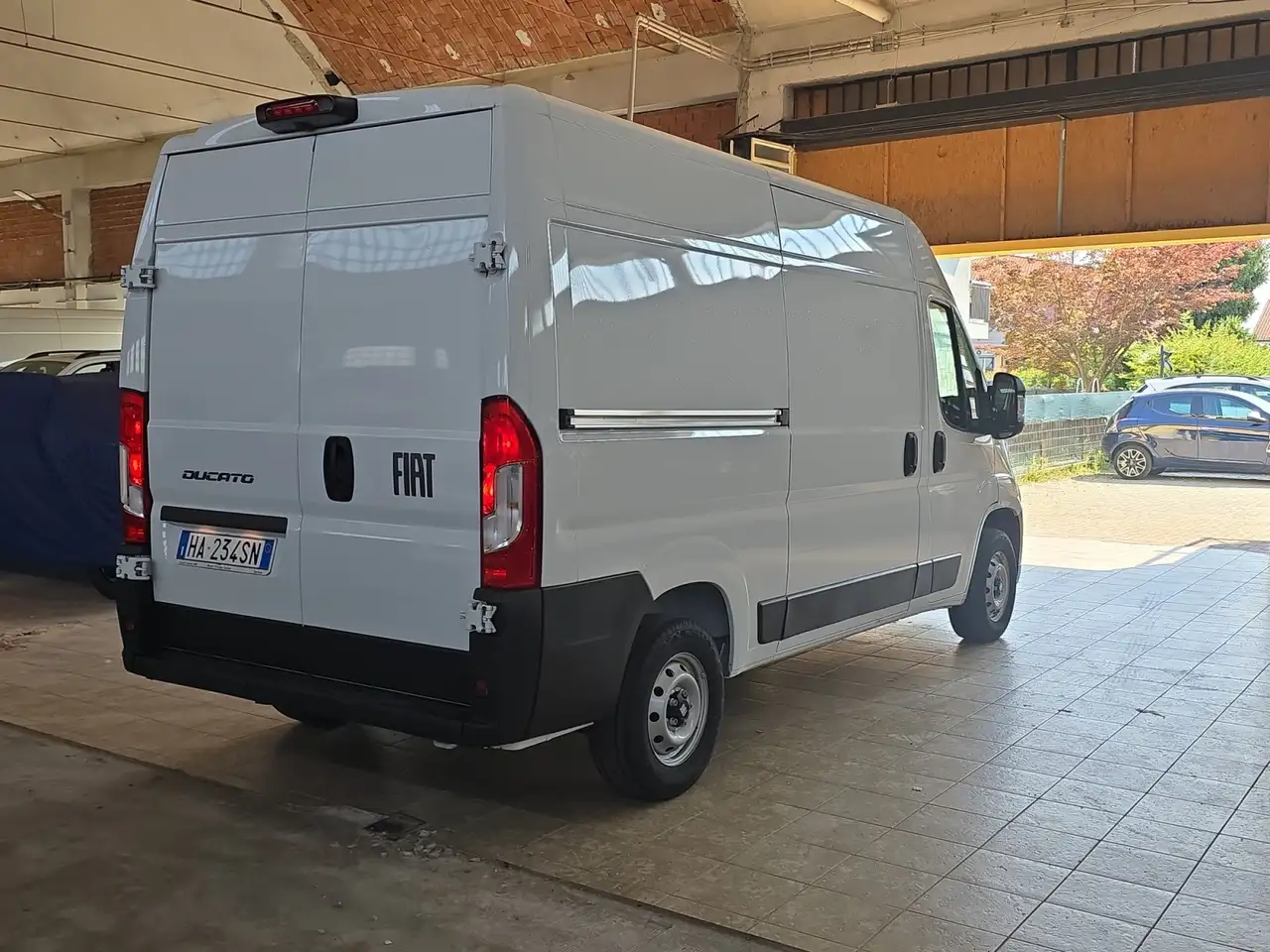 Fiat Ducato NUOVO DUCATO Furgone Lastrato 35q L2H2 140cv, миниатюра 4