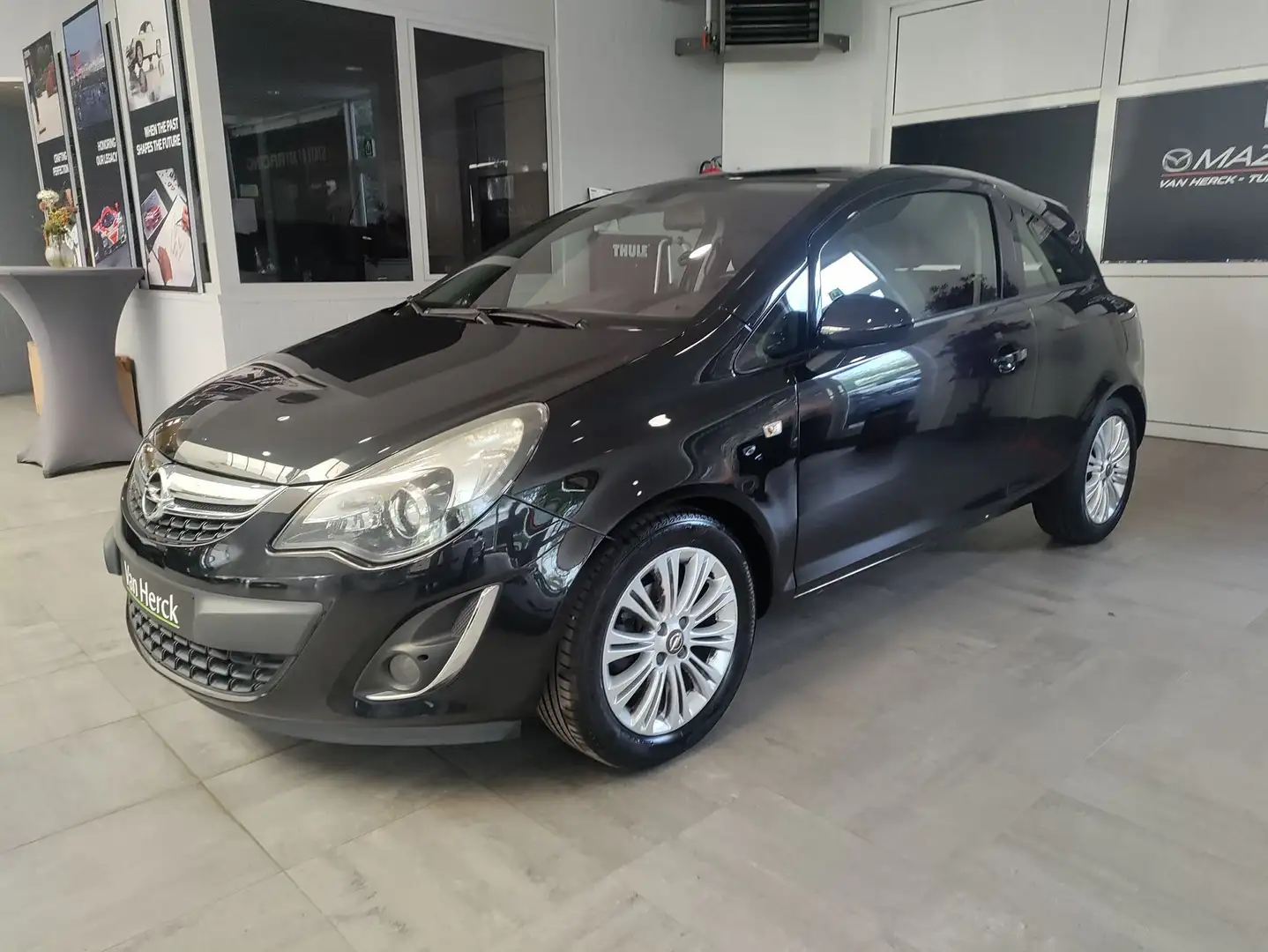 Opel Corsa 1.2i Enjoy Easytronic Noir - 1