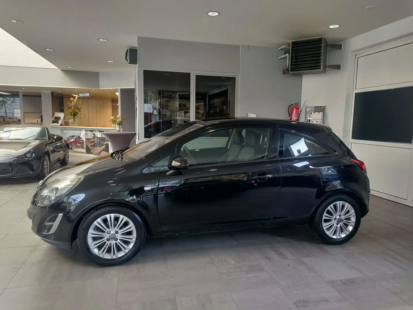 Opel Corsa 1.2i Enjoy Easytronic Noir - 2