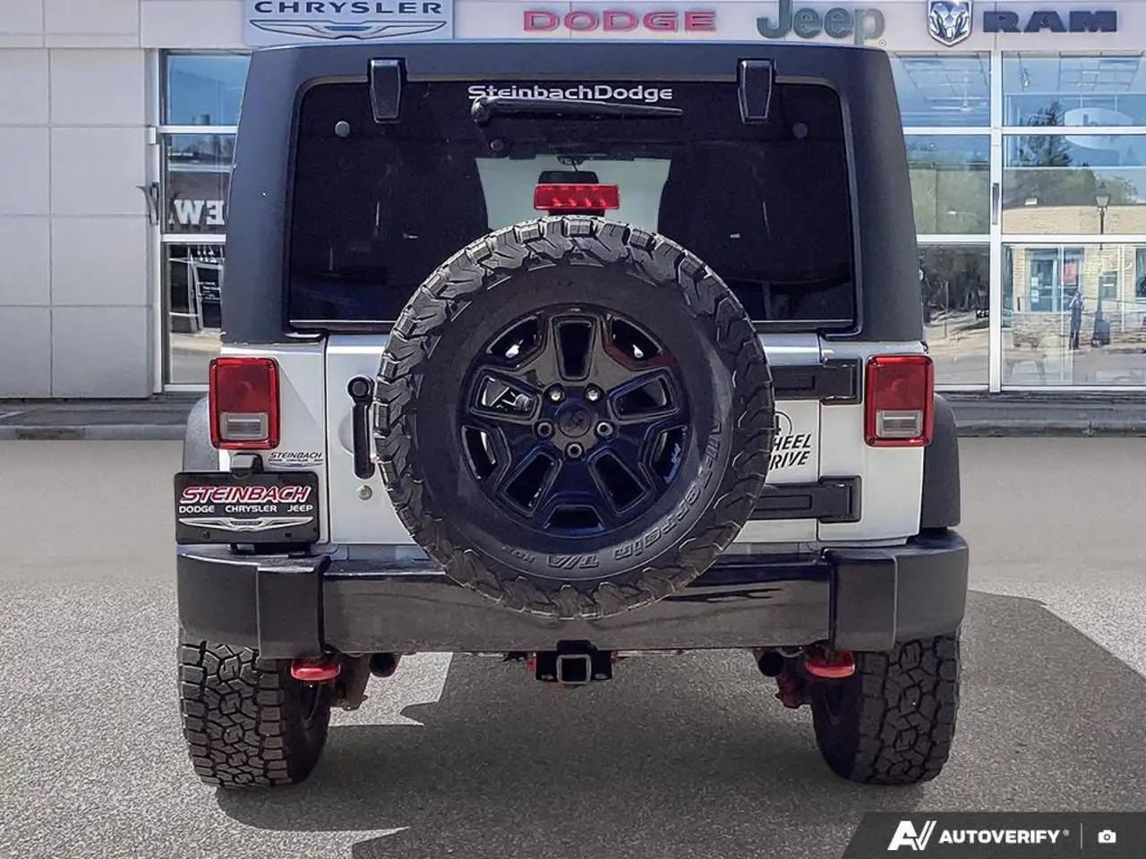 Jeep Wrangler photo Jeep Wrangler