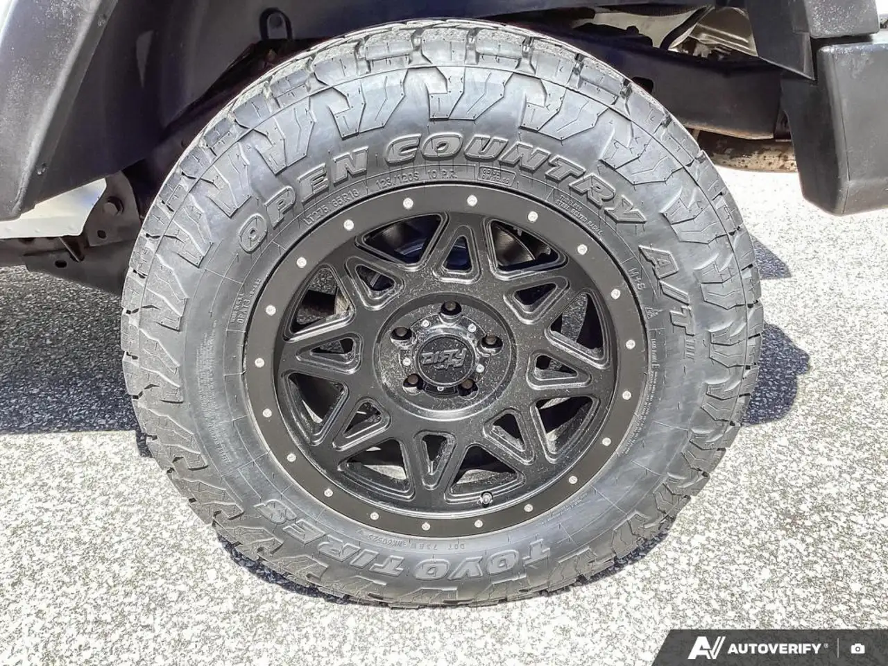 Jeep Wrangler photo Jeep Wrangler