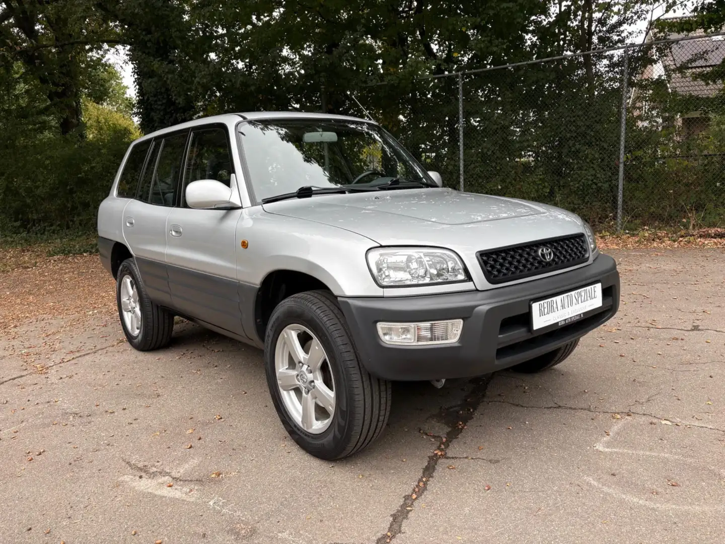 Toyota RAV 4 FunCruiser 2.0i Wagon, 4x4, 5 deuren, 102.000 km! Grau - 1