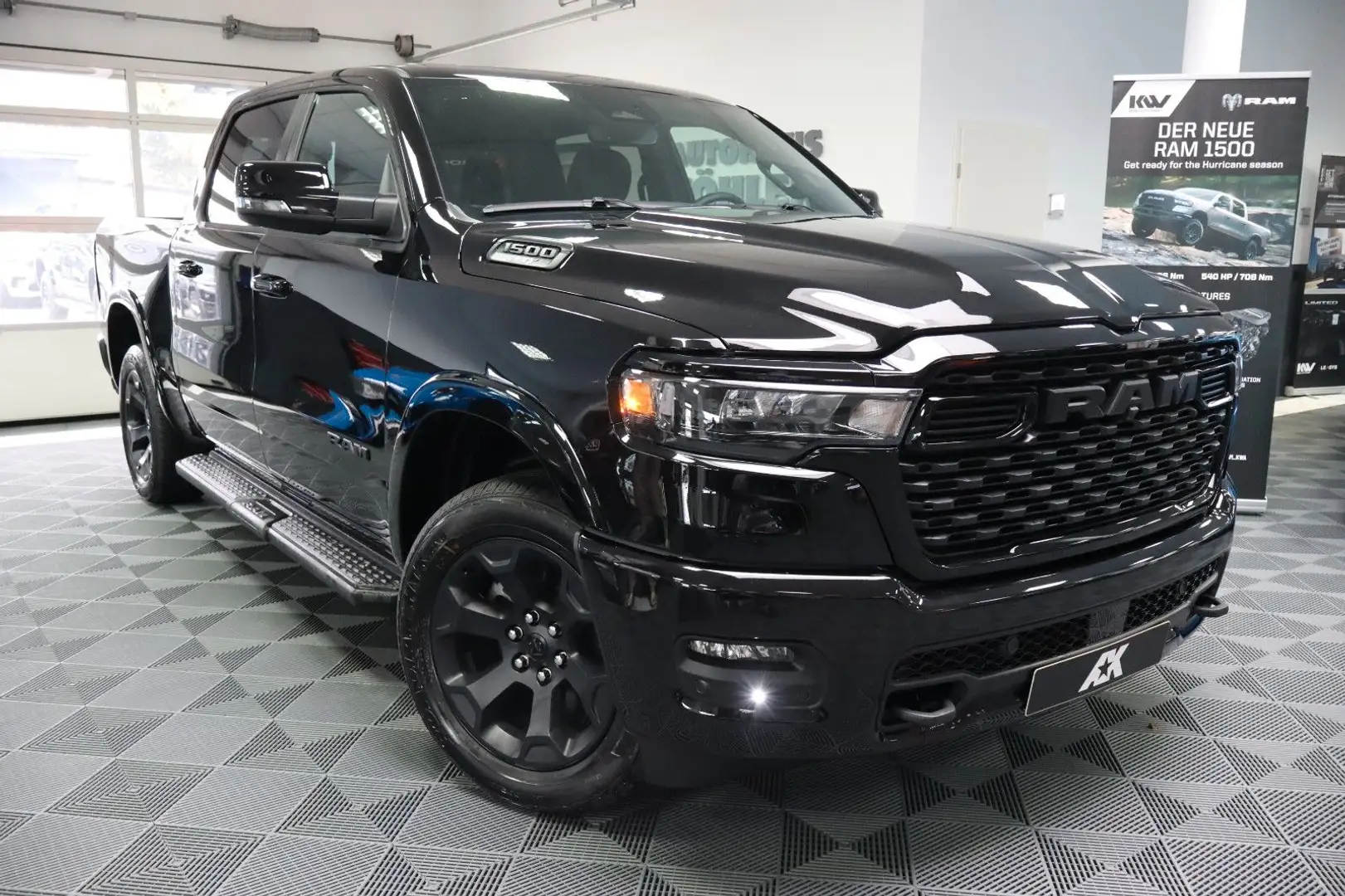 Dodge RAM Bighorn Night 12 Zoll,Pano,My2025 Schwarz - 2