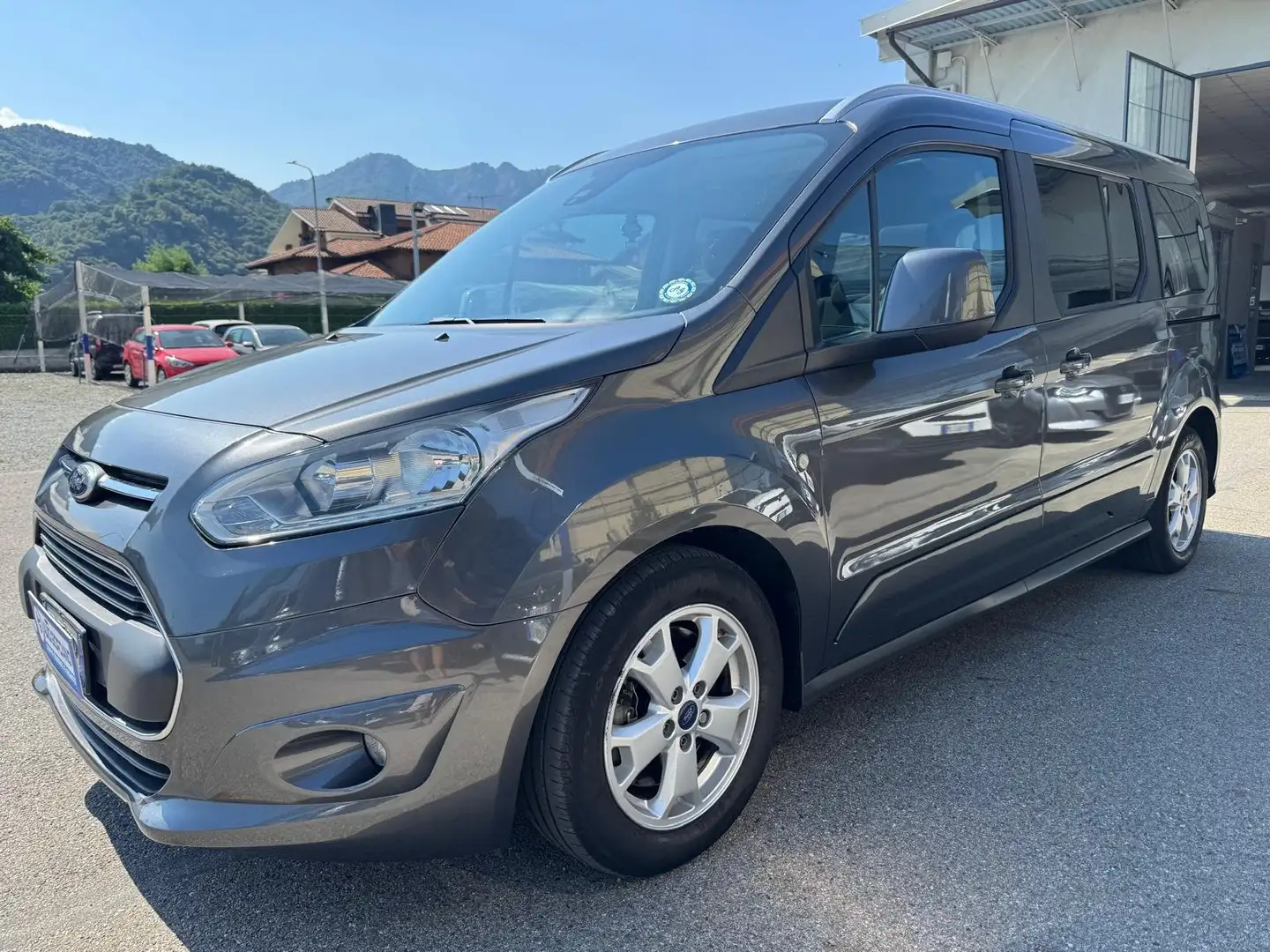 Ford Grand Tourneo CONNECT 7 POSTI 1.5 TDCI TITANIUM E6B PERFETTA Grigio - 1