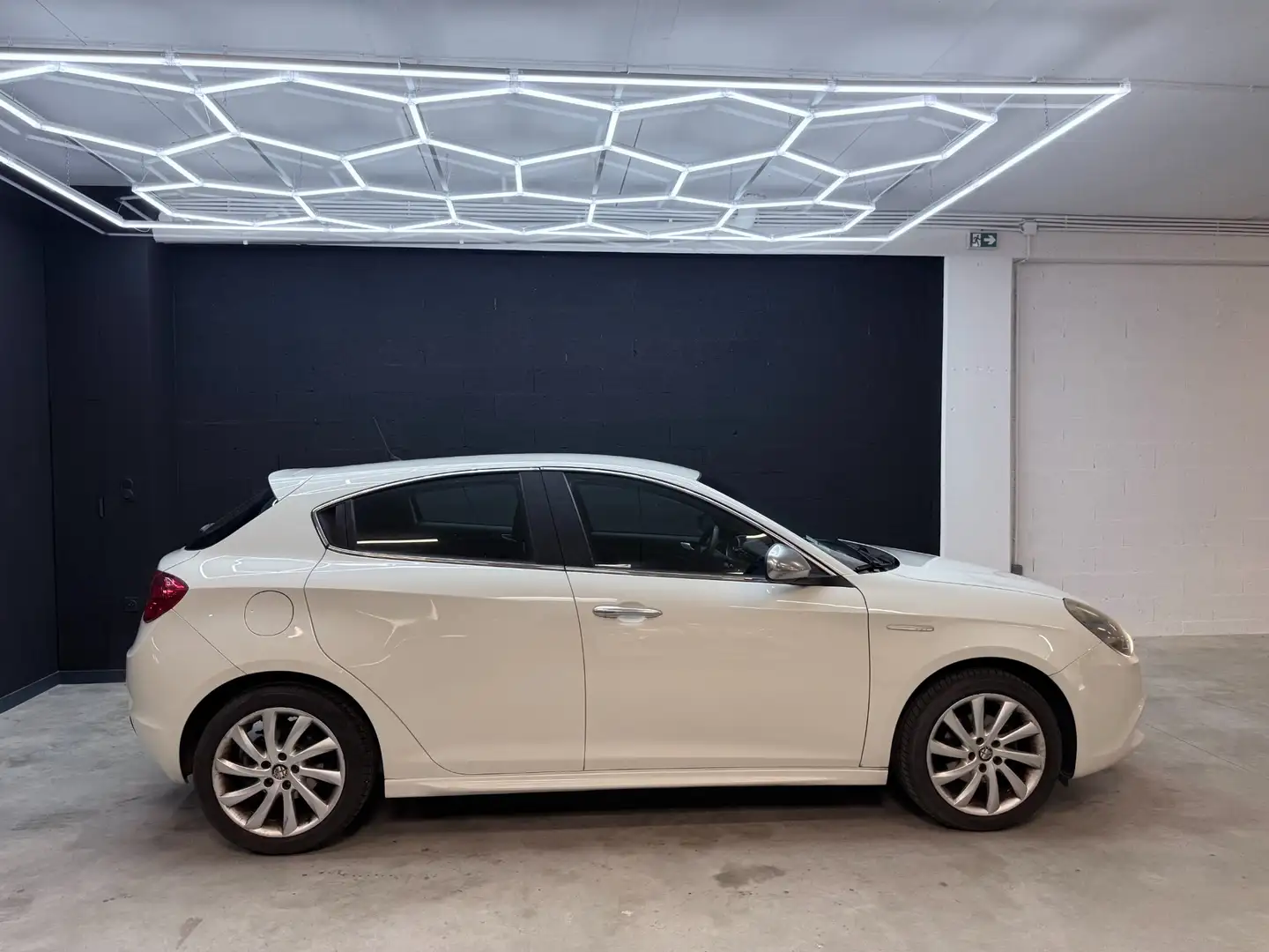 Alfa Romeo Giulietta 1.4 T-JET 120 DISTINCTIVE PACK SPORT 17 CLIM BIZON - 2