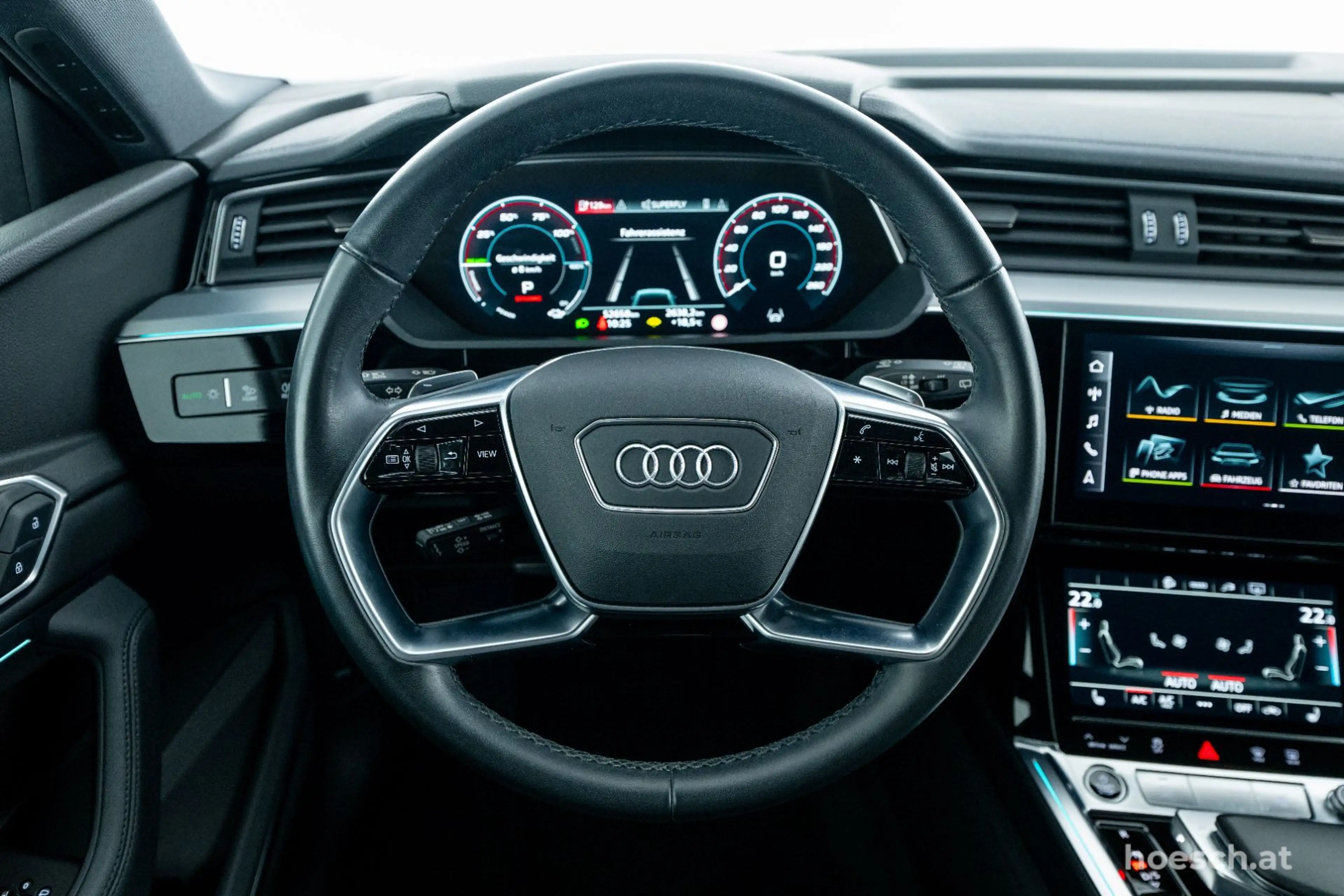Audi e-tron 55 S-LINE BLACK LEDER 360° B&O ASSISTENZ ANGEBOT — photo 6