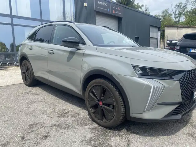 DS Automobiles DS 7 Crossback view 9