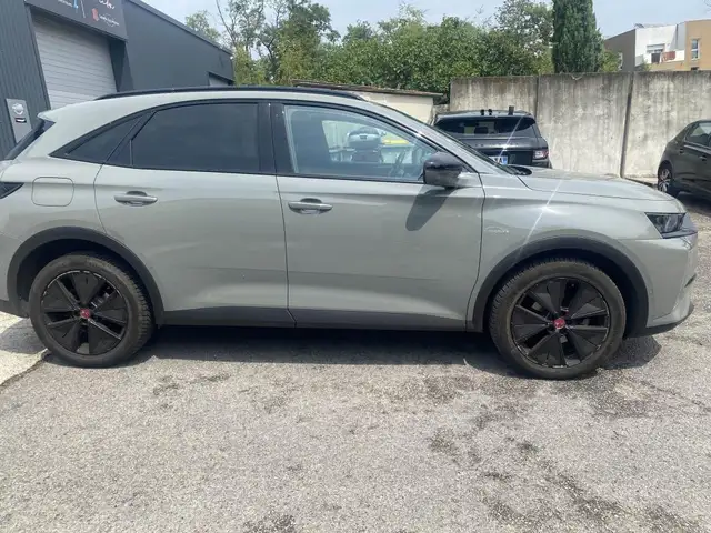 DS Automobiles DS 7 Crossback view 13