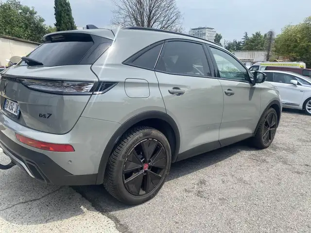 DS Automobiles DS 7 Crossback view 14