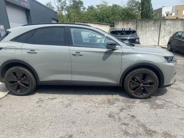 DS Automobiles DS 7 Crossback view 12