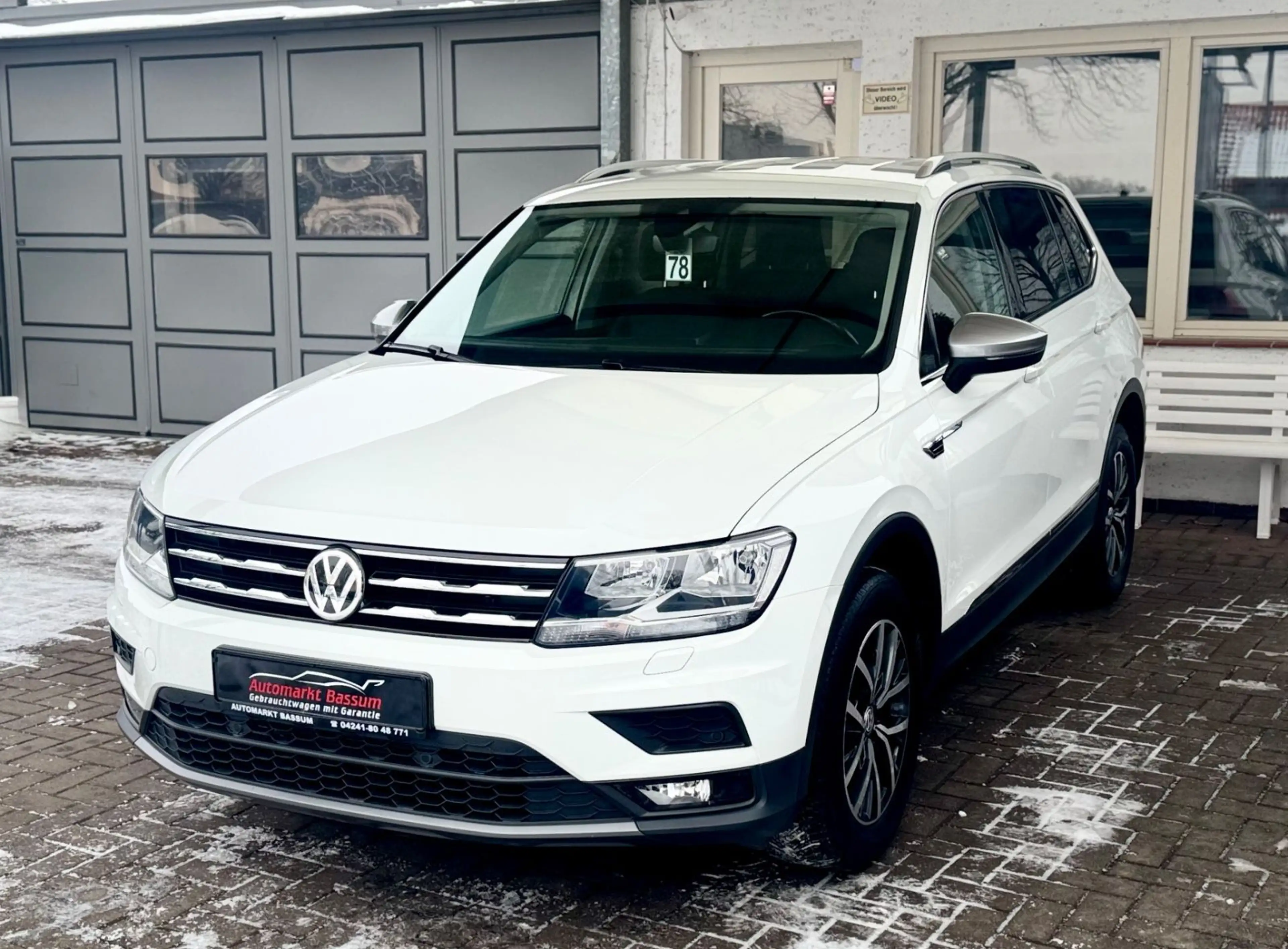 Volkswagen Tiguan Allspace Comfortline 7 Sitzer Navi AHK — photo 6