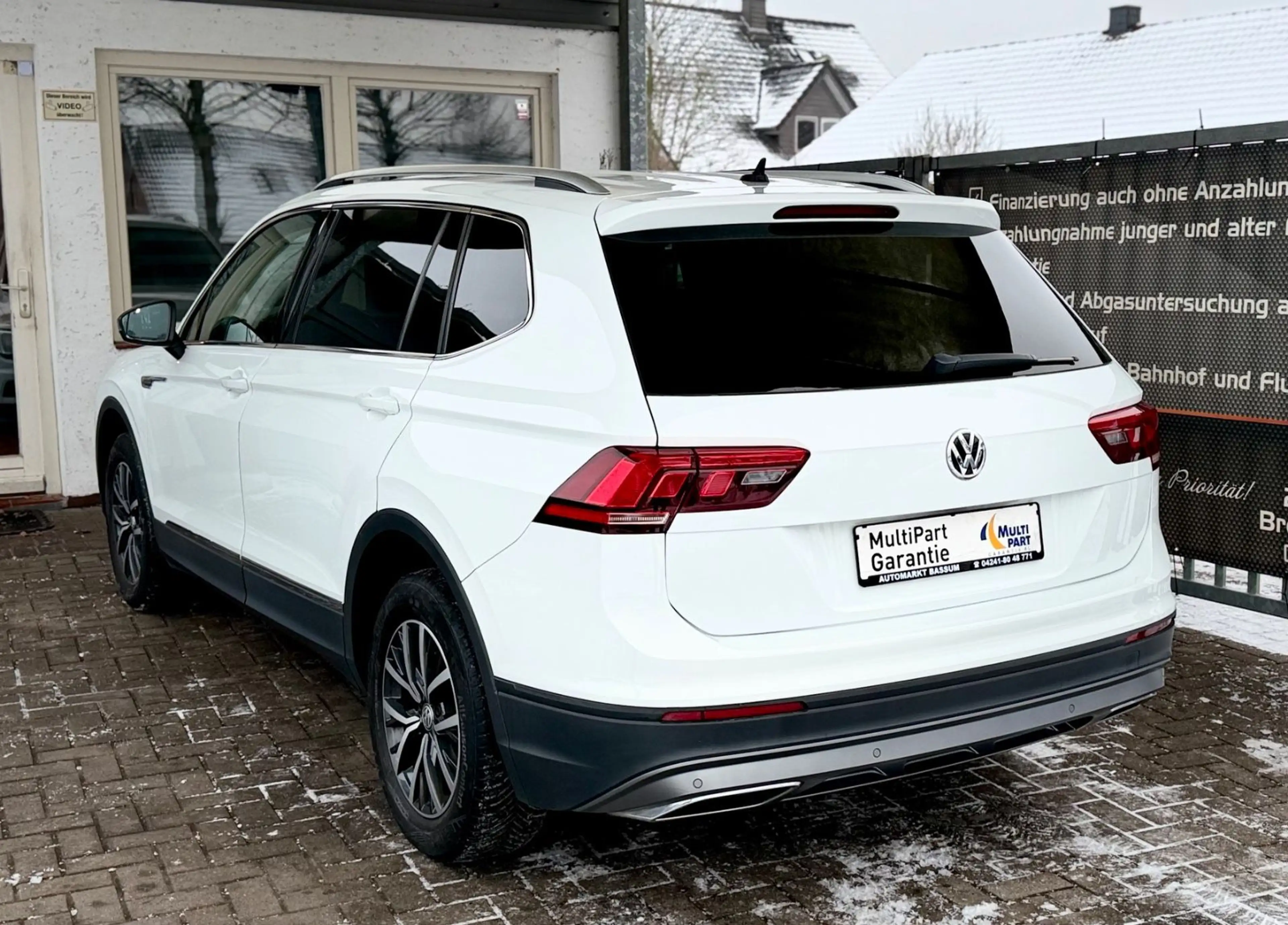 Volkswagen Tiguan Allspace Comfortline 7 Sitzer Navi AHK — photo 12